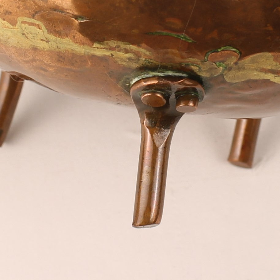 Copper Pots on Tripods – Set of 2 – c. 1910–1925 - Hand-Hammered