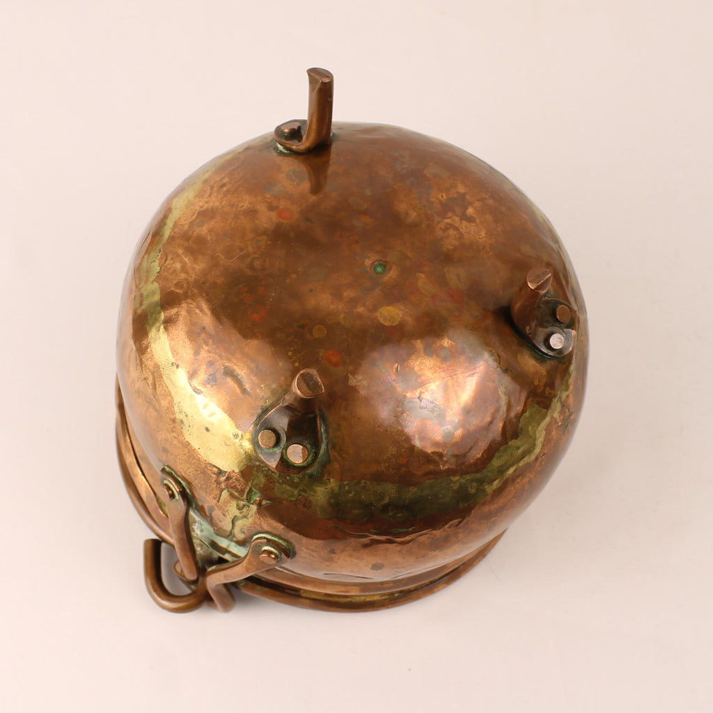 Copper Pots on Tripods – Set of 2 – c. 1910–1925 - Hand-Hammered