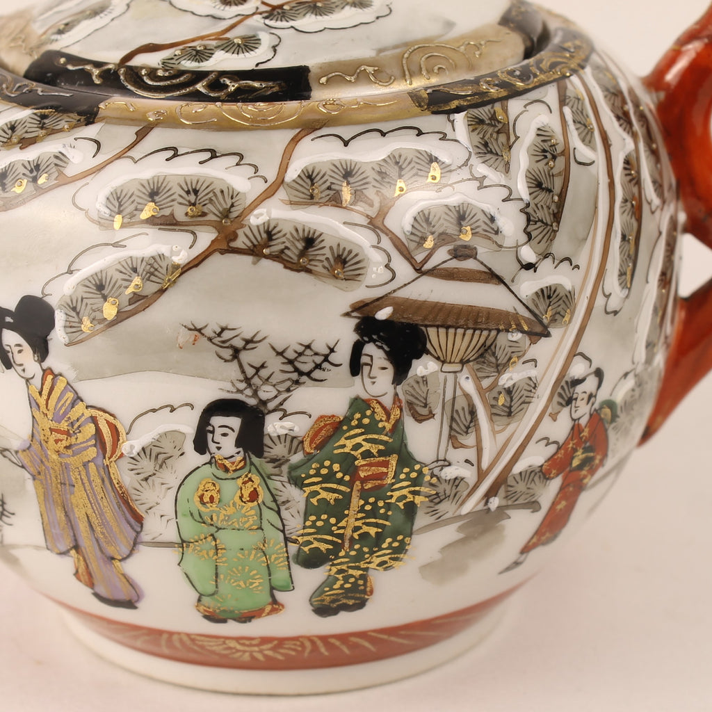 Japanese Satsuma Style Sugar Bowl – Hand-Painted Winter Scene – Gilded & Red Accents