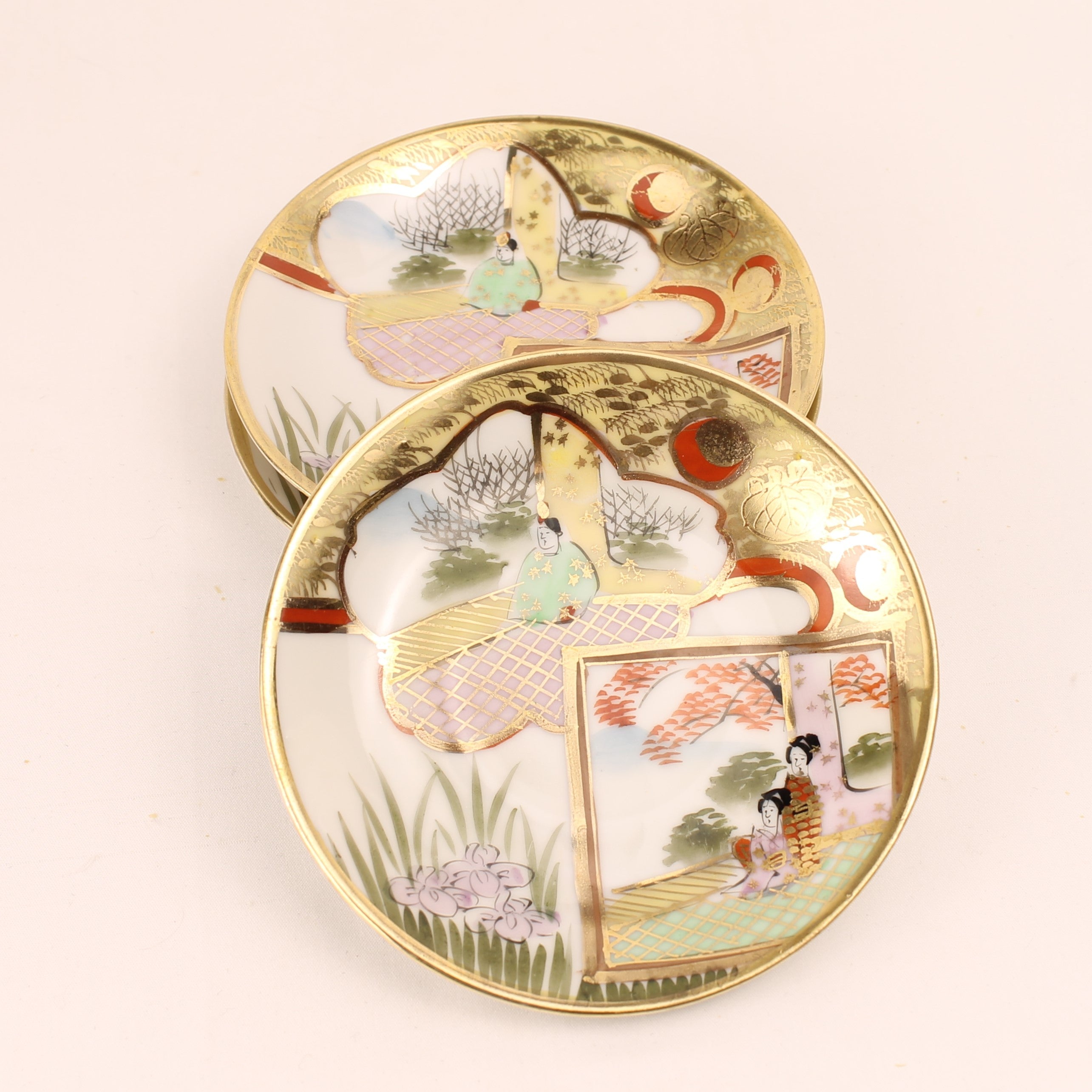 Japans Eggshell Porselein Mokka Servies – Rijk Verguld en Handbeschilderd