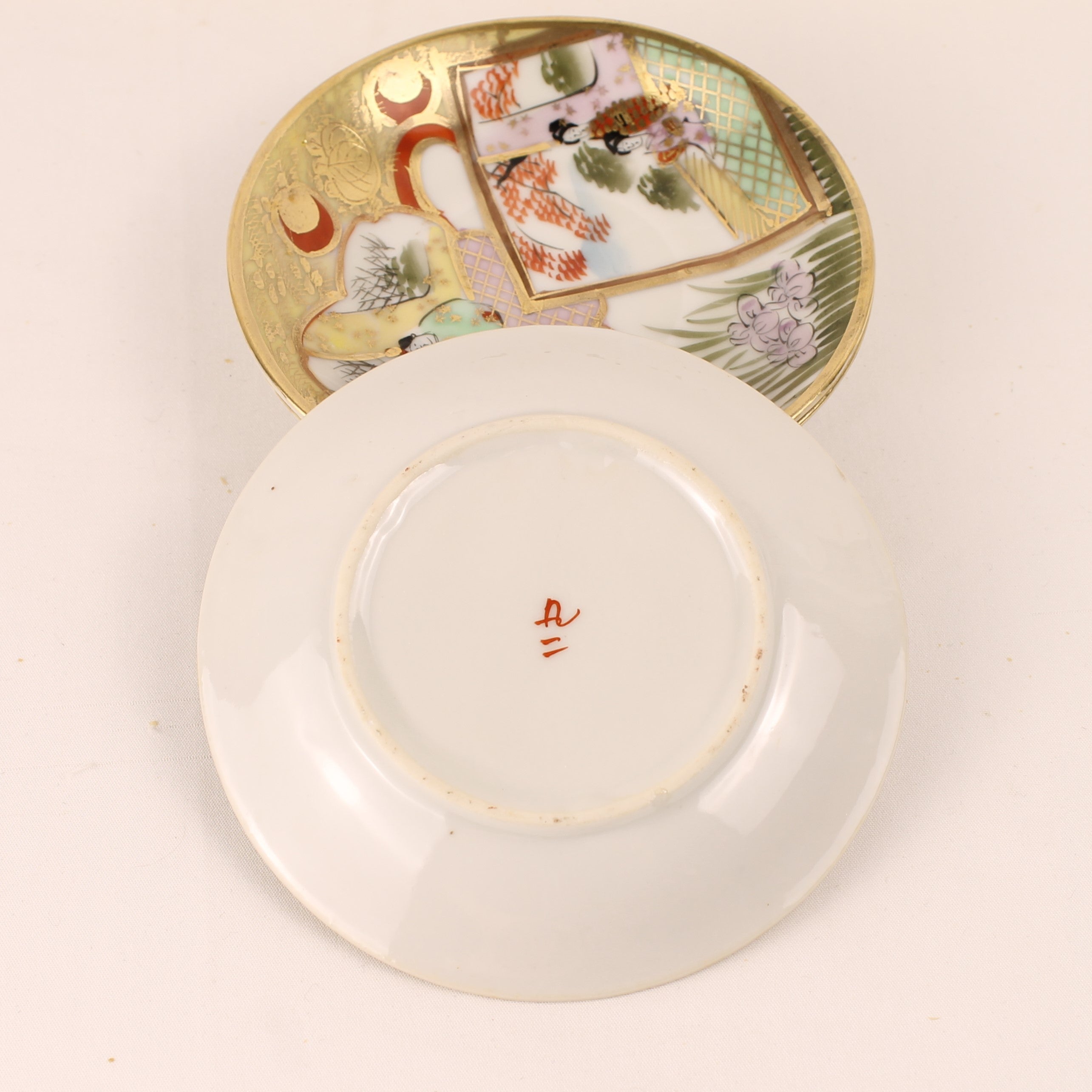 Japans Eggshell Porselein Mokka Servies – Rijk Verguld en Handbeschilderd