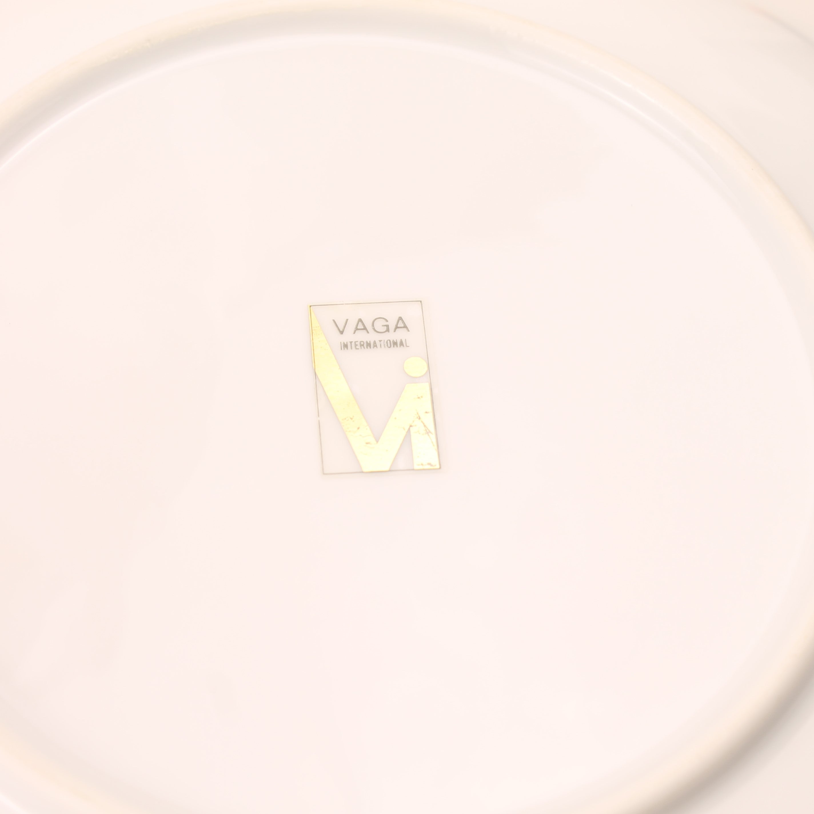 Sierborden met afbeelding Pauw en Bloemen – VAGA International – Rijk Verguld Relief Decor – 21 cm