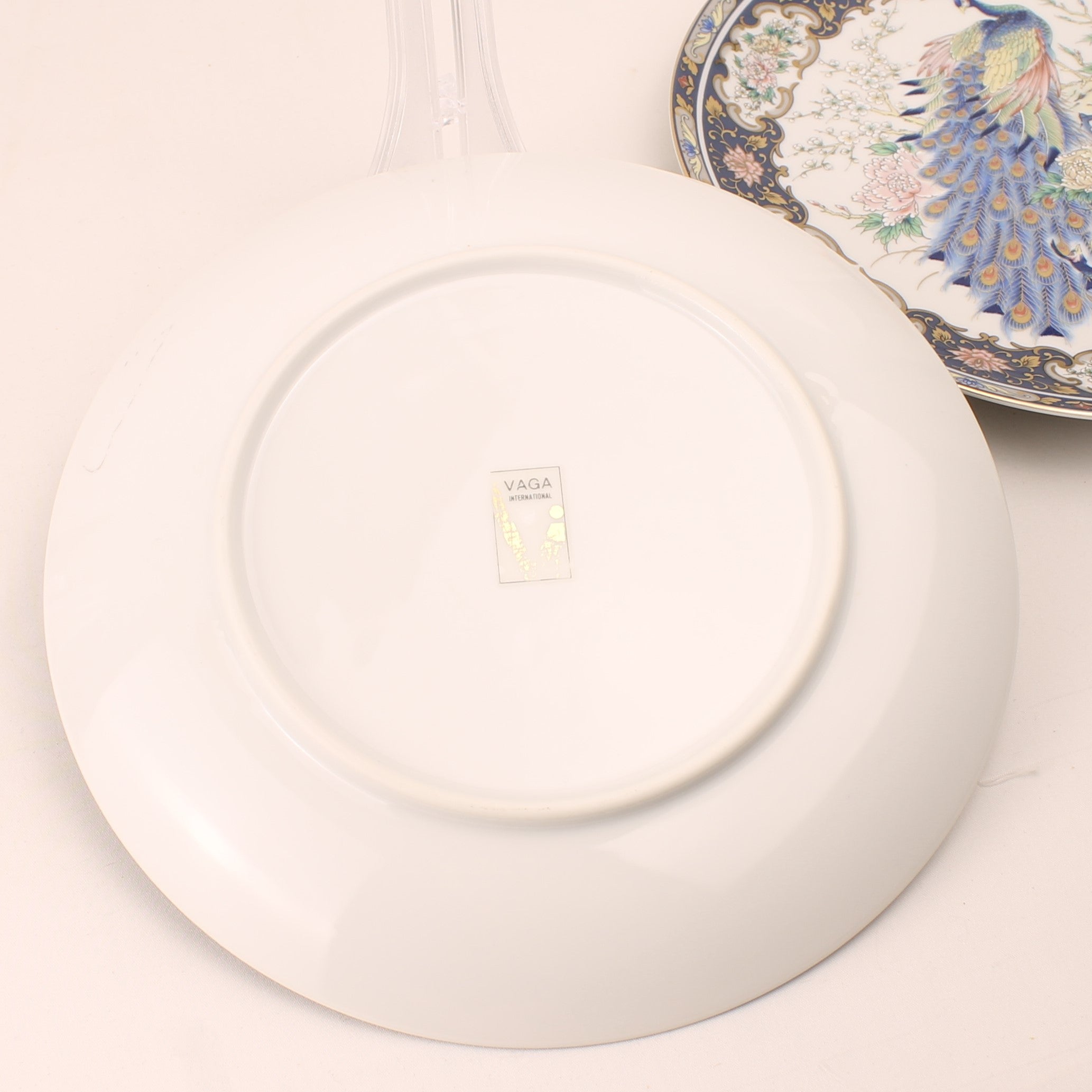 Sierborden met afbeelding Pauw en Bloemen – VAGA International – Rijk Verguld Relief Decor – 21 cm