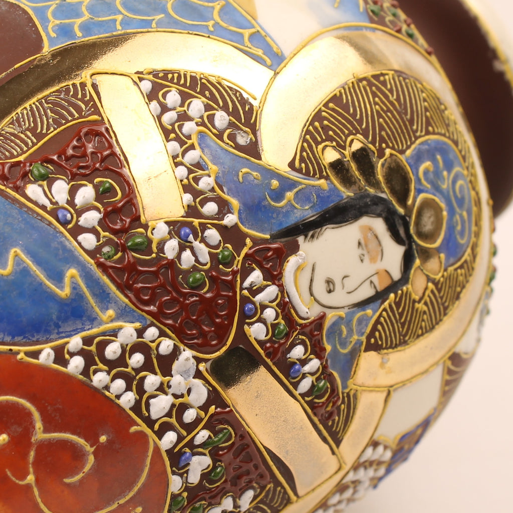 Japanse Satsuma Moriage Vaas 18cm - Handbeschilderd & Rijk Verguld - ca. 1940–1970