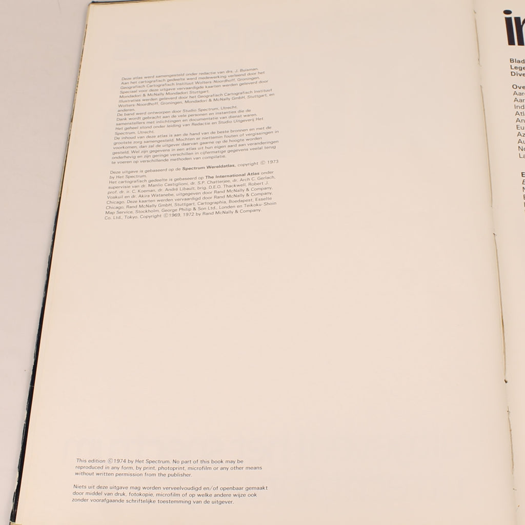 Spectrum Gezinsatlas 1974 – Groot Formaat Wereldatlas – Koude Oorlog Kaartbeeld – Het Spectrum Utrecht/Antwerpen