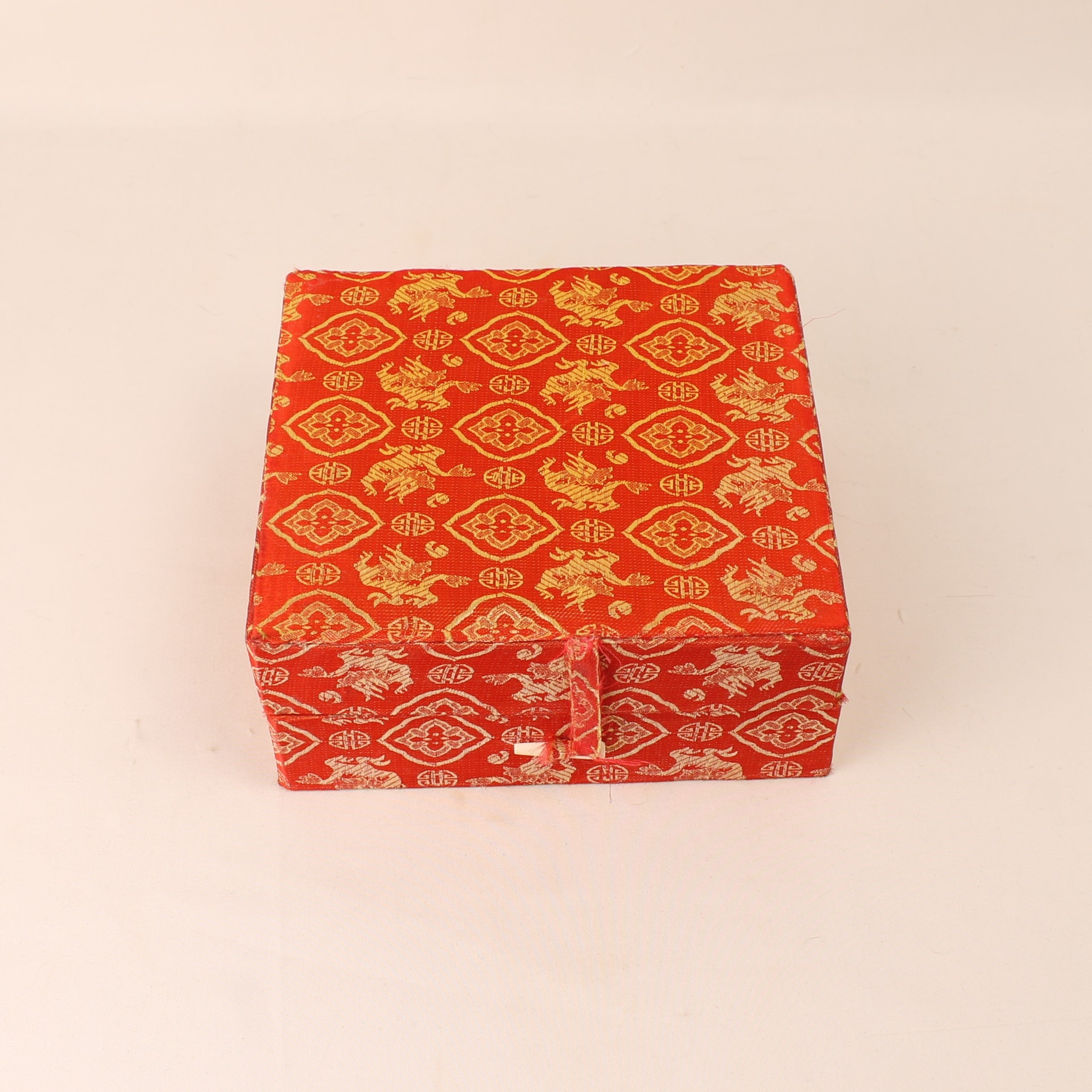 Sceau chinois en pierre sculptée à la main avec dragons – Personnalisé “HARRIE” – Étui à encre inclus – 10 cm