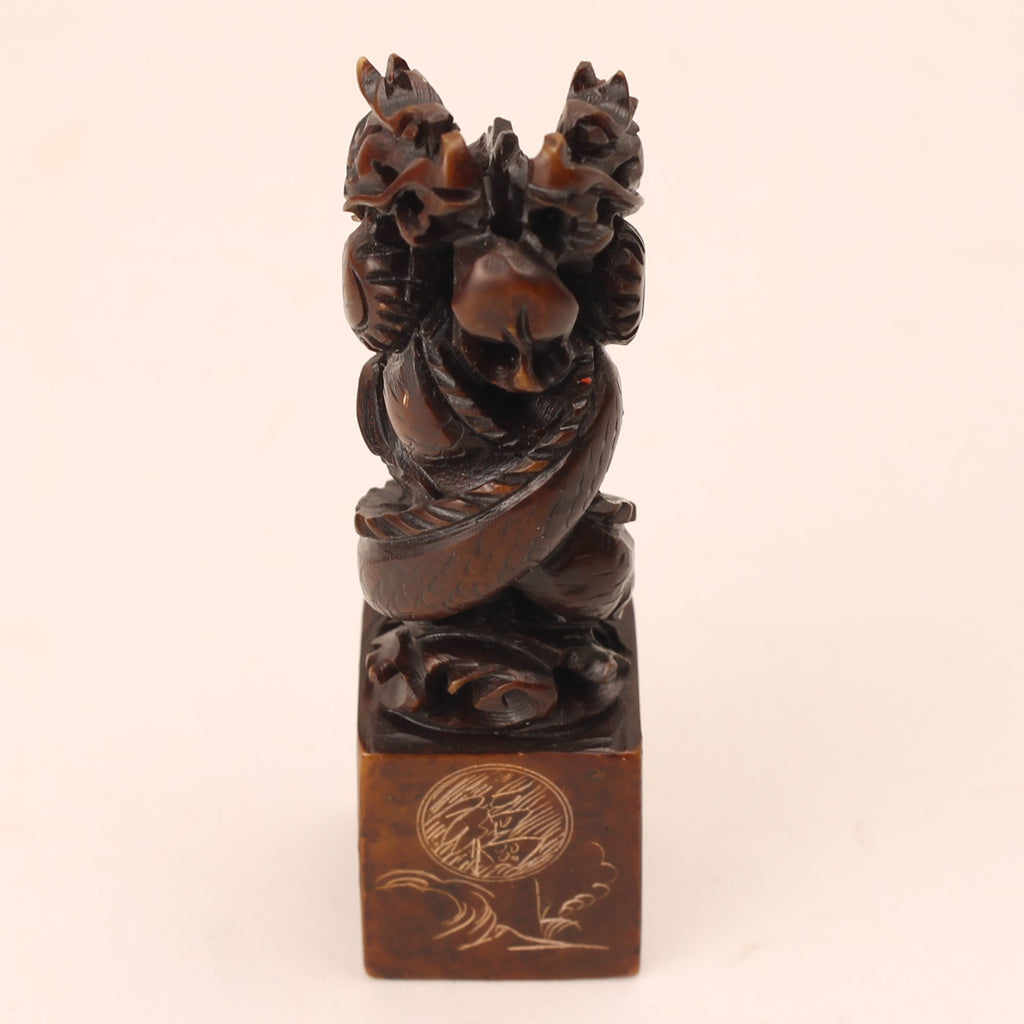 Sceau chinois en pierre sculptée à la main avec dragons – Personnalisé “HARRIE” – Étui à encre inclus – 10 cm