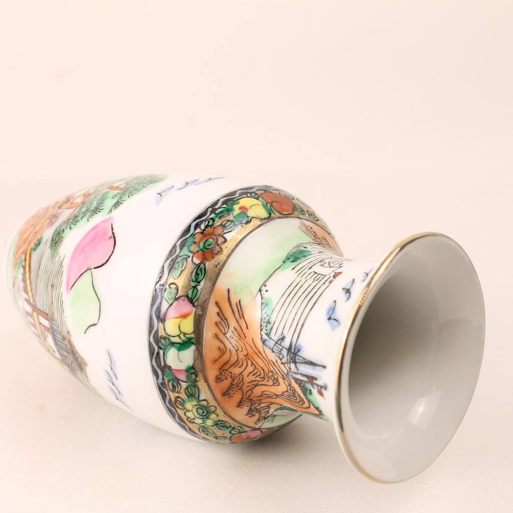 Vase chinois en porcelaine – Marque de règne Qianlong – Peint à la main – 16 cm