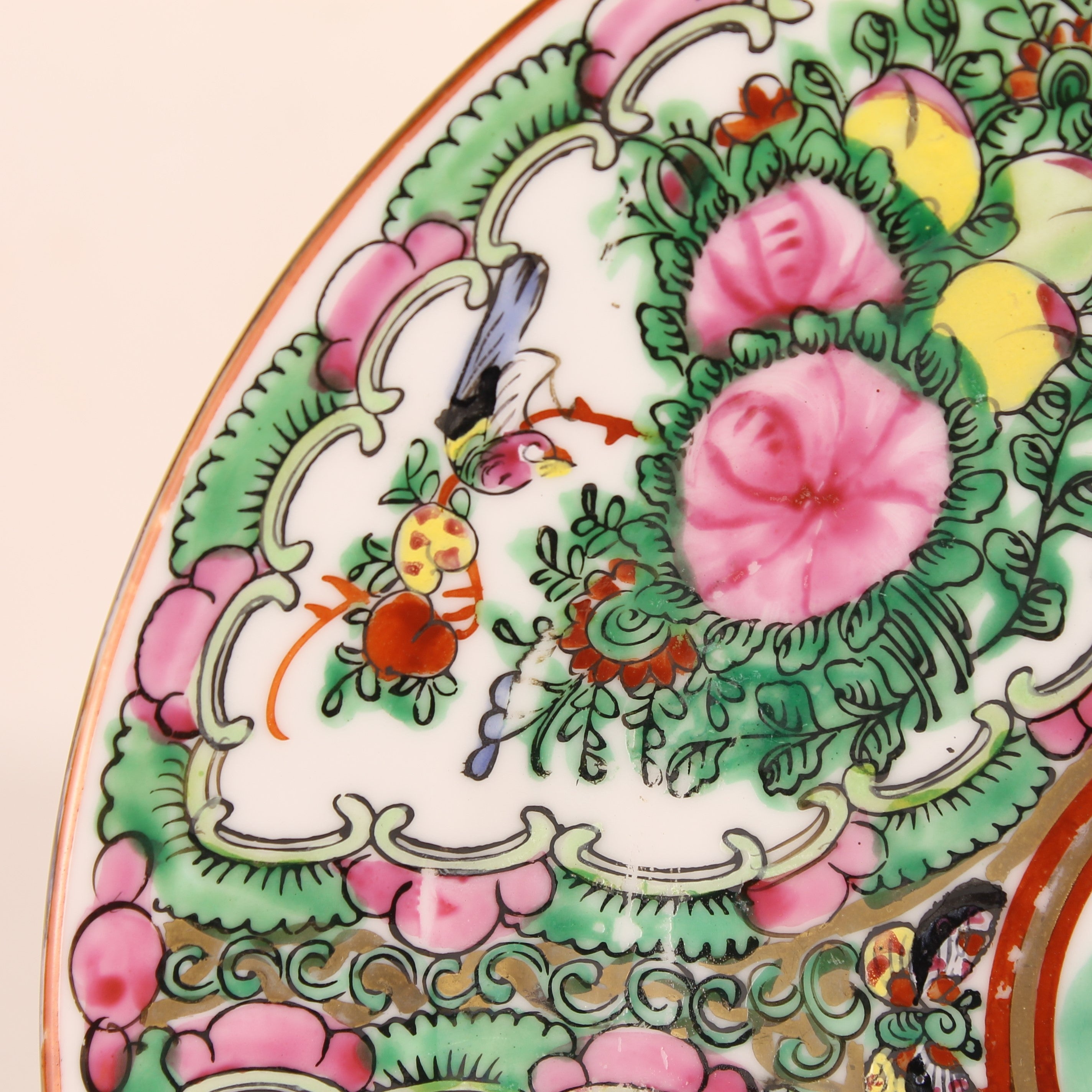 Chinees Famille Rose Bord – Canton Stijl Porselein met Vogels & Bloemen – Ø21 cm