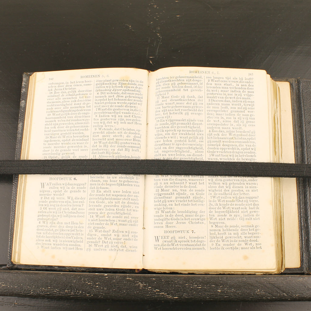 Nieuw Testament met Leren Band en Sluitflap – A. Jongbloed Leeuwarden (ca. 1860–1890)