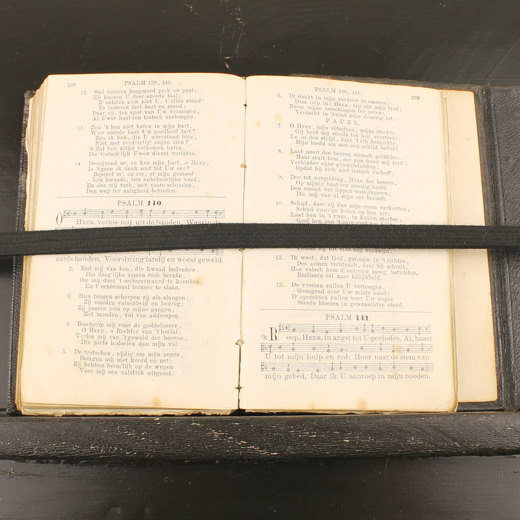 Nieuw Testament met Leren Band en Sluitflap – A. Jongbloed Leeuwarden (ca. 1860–1890)