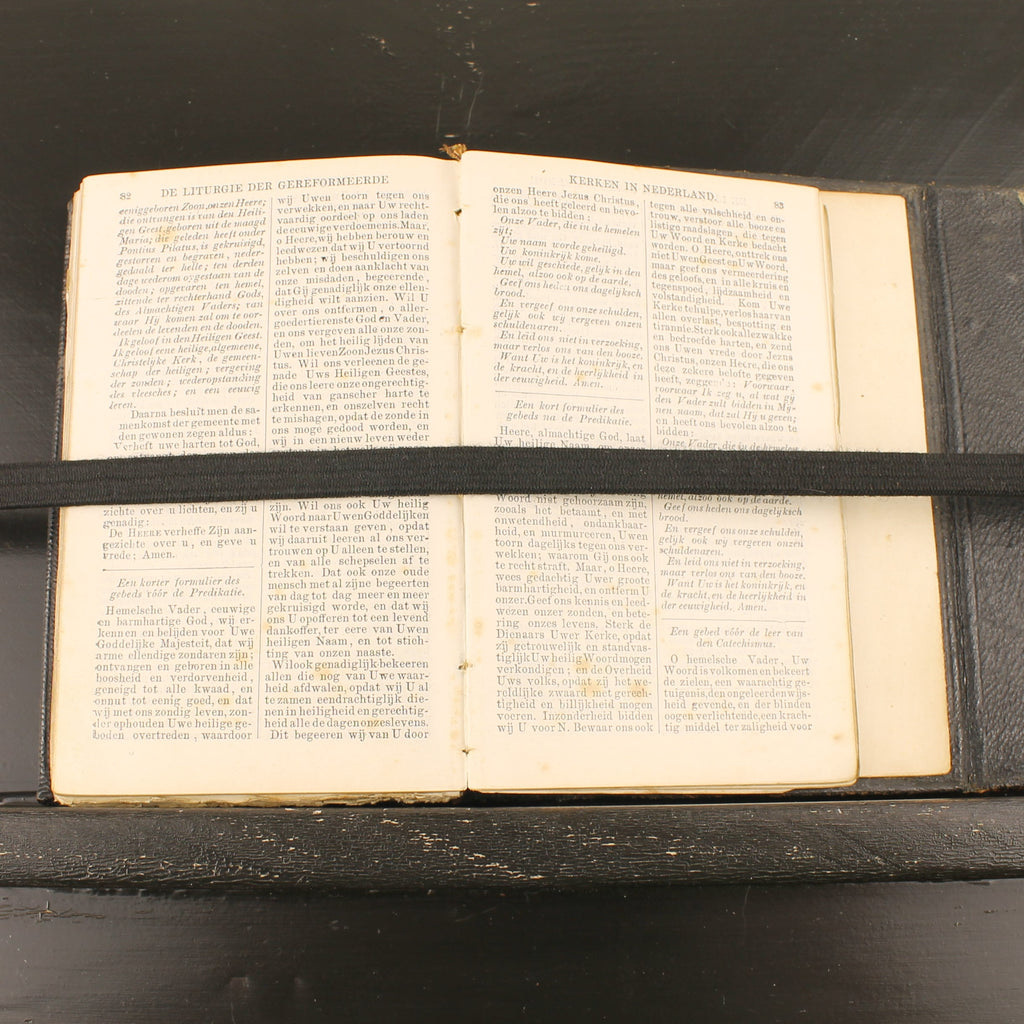 Nieuw Testament met Leren Band en Sluitflap – A. Jongbloed Leeuwarden (ca. 1860–1890)