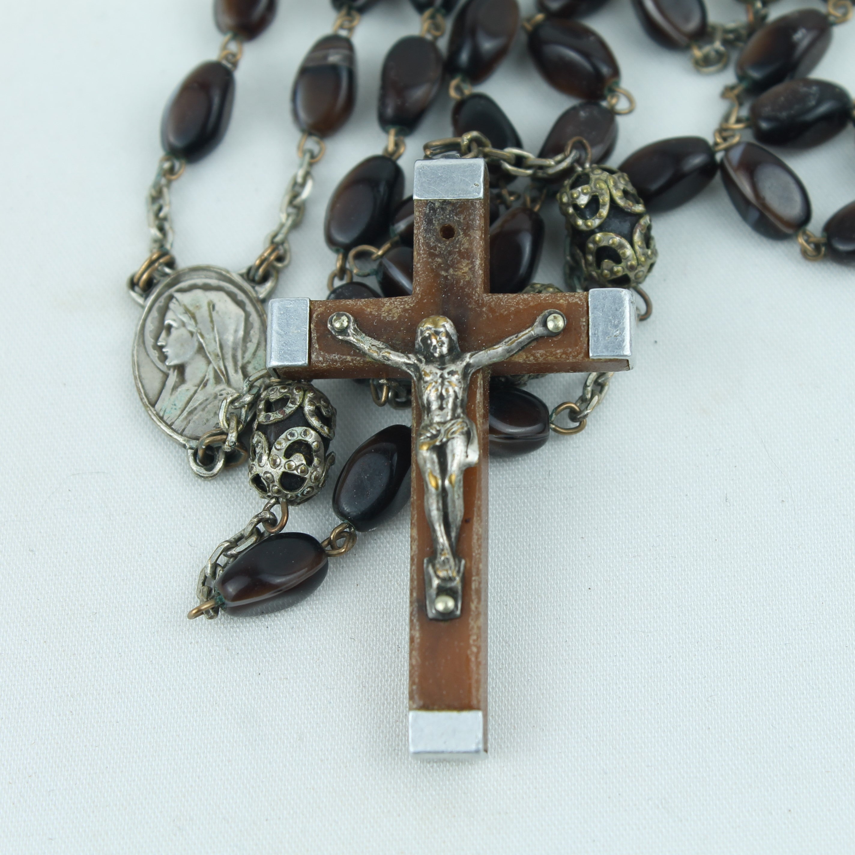 Katholieke Rozenkrans – Donkere Glaskralen met Crucifix