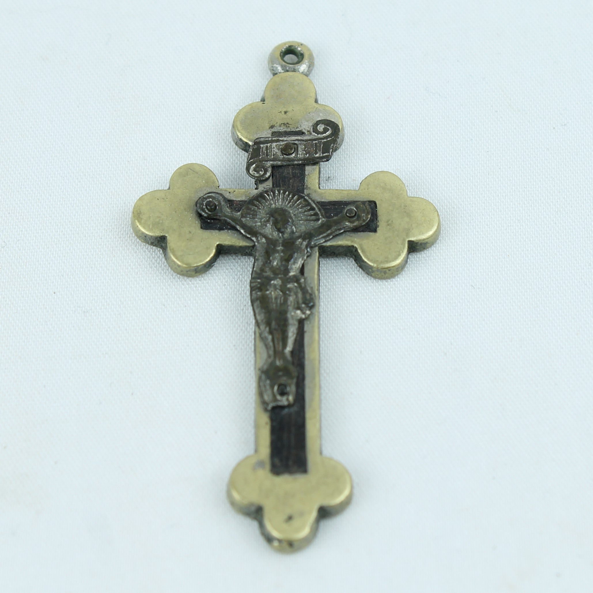 Katholieke Crucifix Hanger – Messing & Corpus – ca. 1900