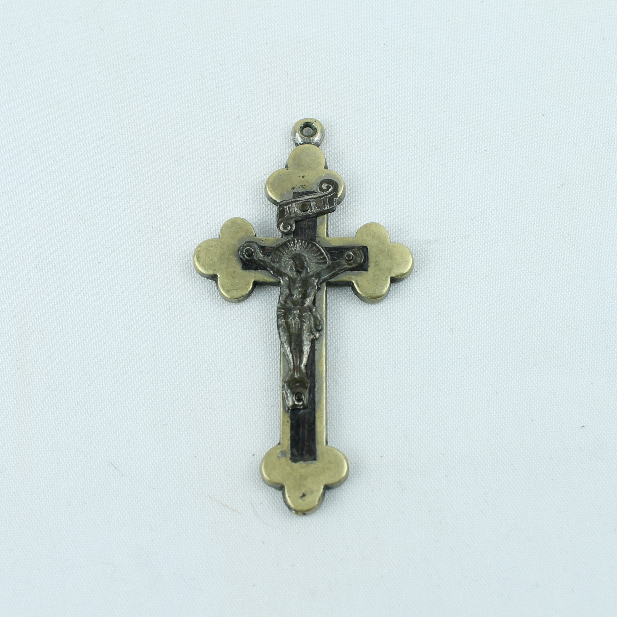 Katholieke Crucifix Hanger – Messing & Corpus – ca. 1900