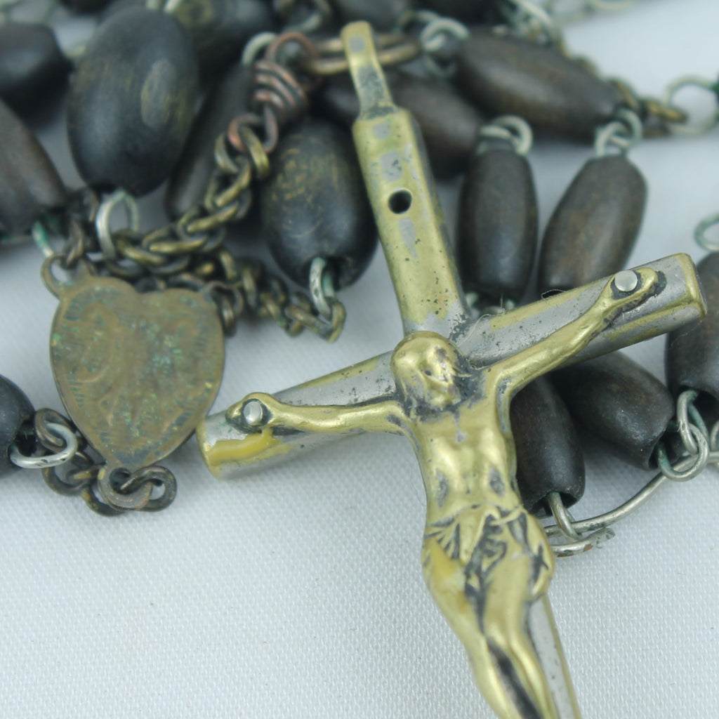 Katholieke Rozenkrans met Houten Kralen en Messing Crucifix – Interbellum