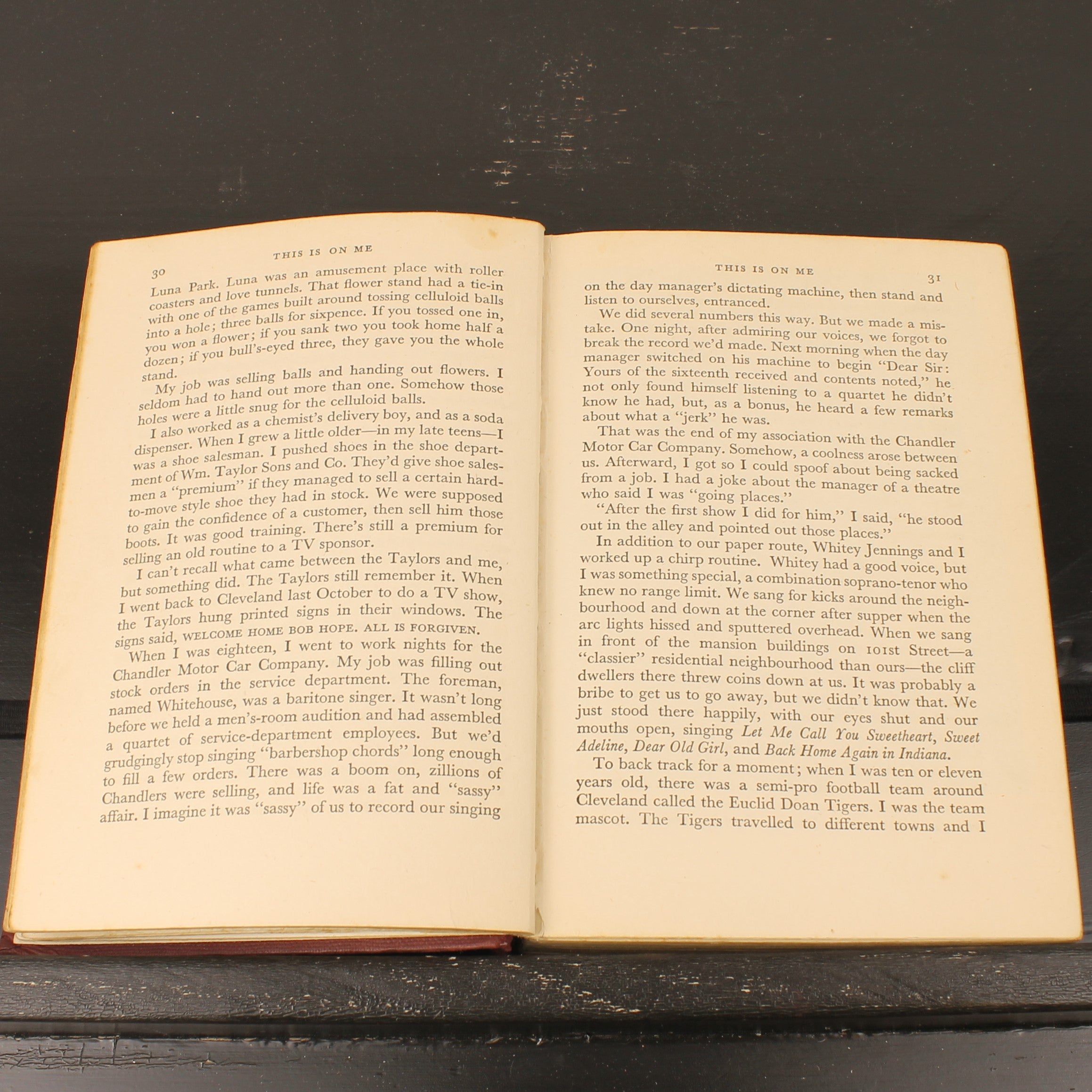 Bob Hope Boek ‘This Is On Me’ (1954) – RAF Library Eindhoven / NAAFI Provenance
