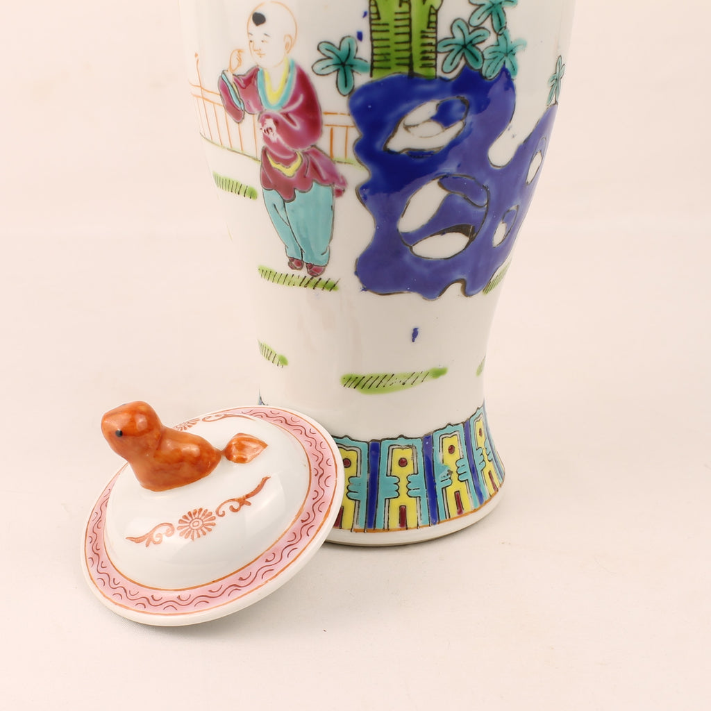 Chinese Jingdezhen Porseleinen Dekselvaas met Figuren – Handbeschilderd Vintage Porselein (26 cm)