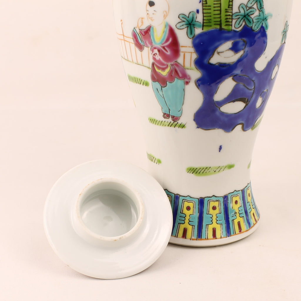 Chinese Jingdezhen Porseleinen Dekselvaas met Figuren – Handbeschilderd Vintage Porselein (26 cm)