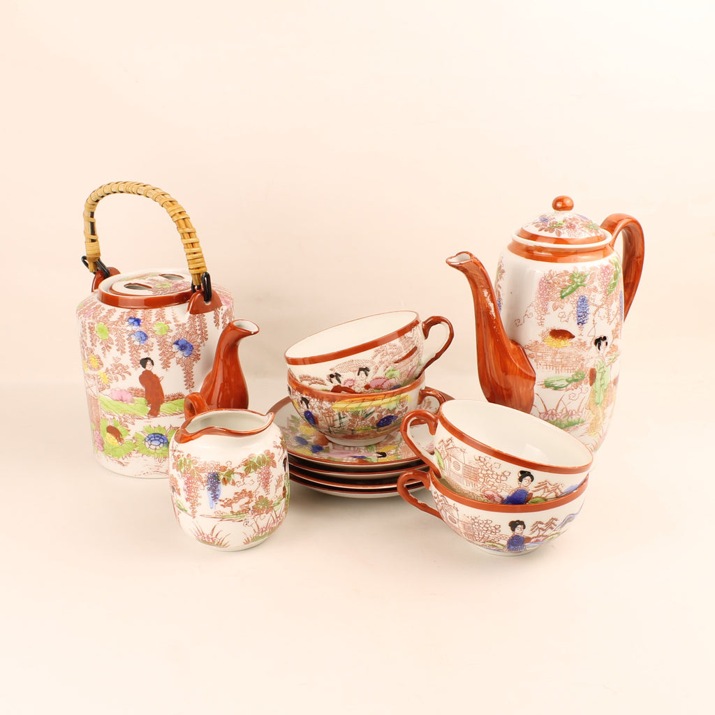 Japanse Geisha Theeset – 2 Theepotten – 4 Kop & Schotel – Made in Japan ca. 1950