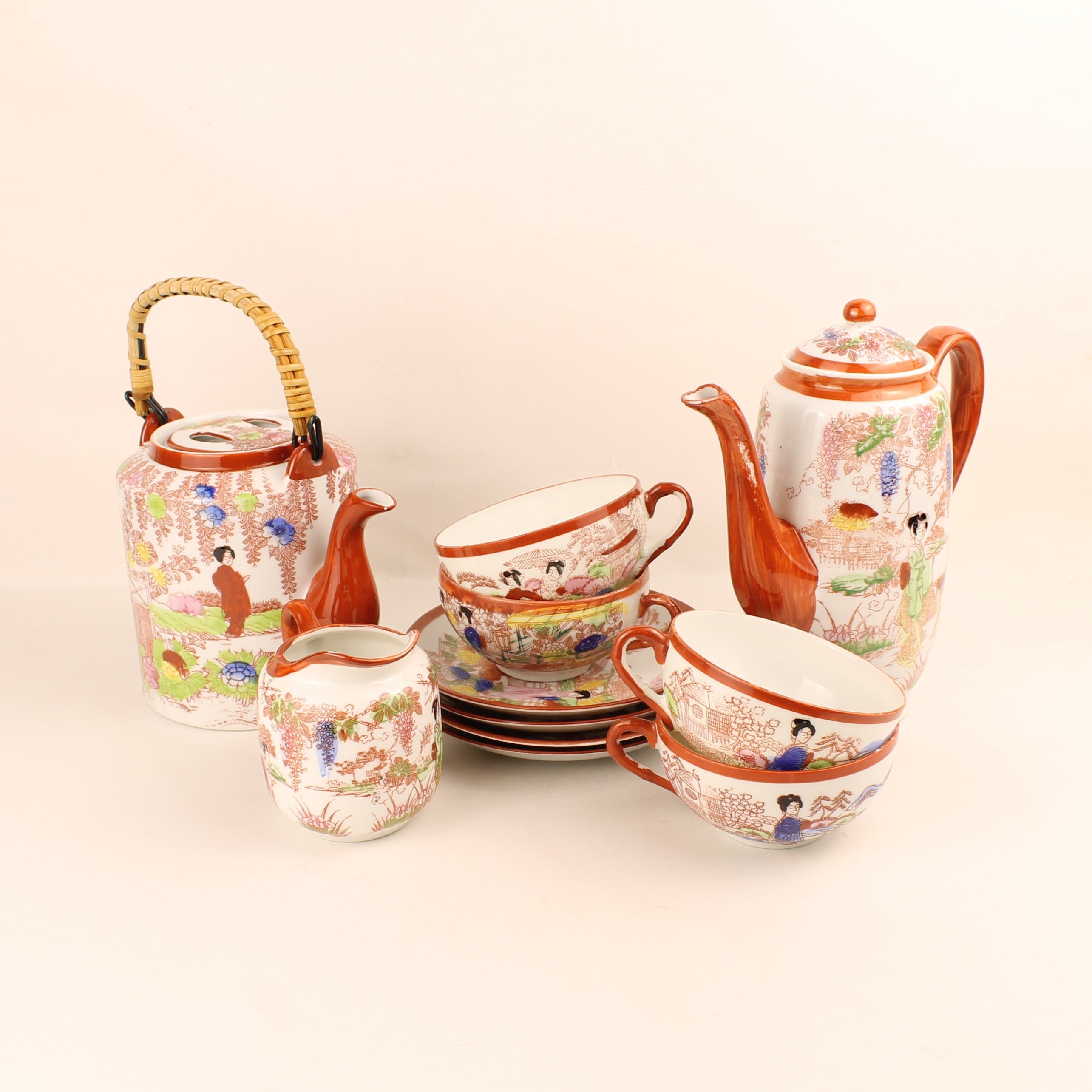 Japanse Geisha Theeset – 2 Theepotten – 4 Kop & Schotel – Made in Japan ca. 1950