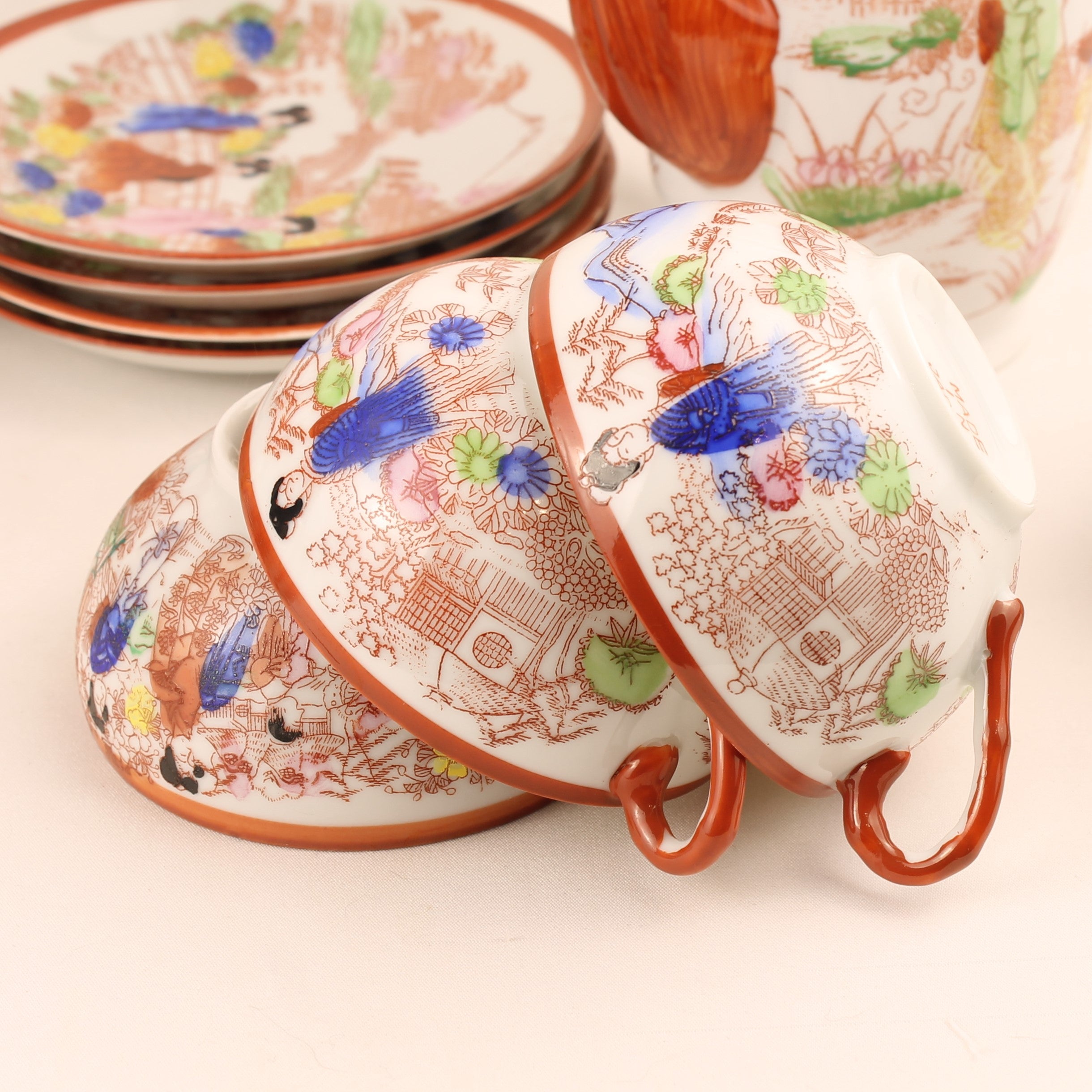 Japanse Geisha Theeset – 2 Theepotten – 4 Kop & Schotel – Made in Japan ca. 1950