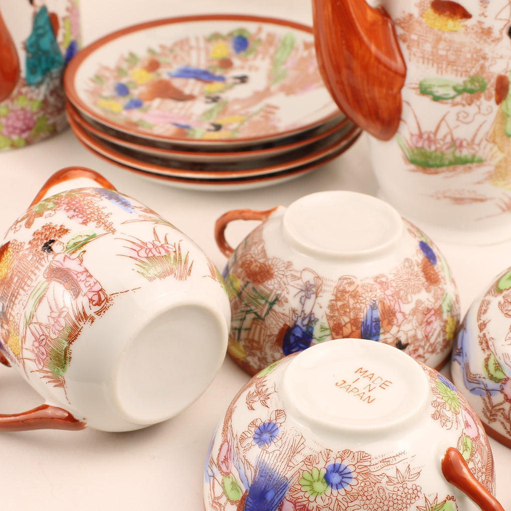 Japanse Geisha Theeset – 2 Theepotten – 4 Kop & Schotel – Made in Japan ca. 1950