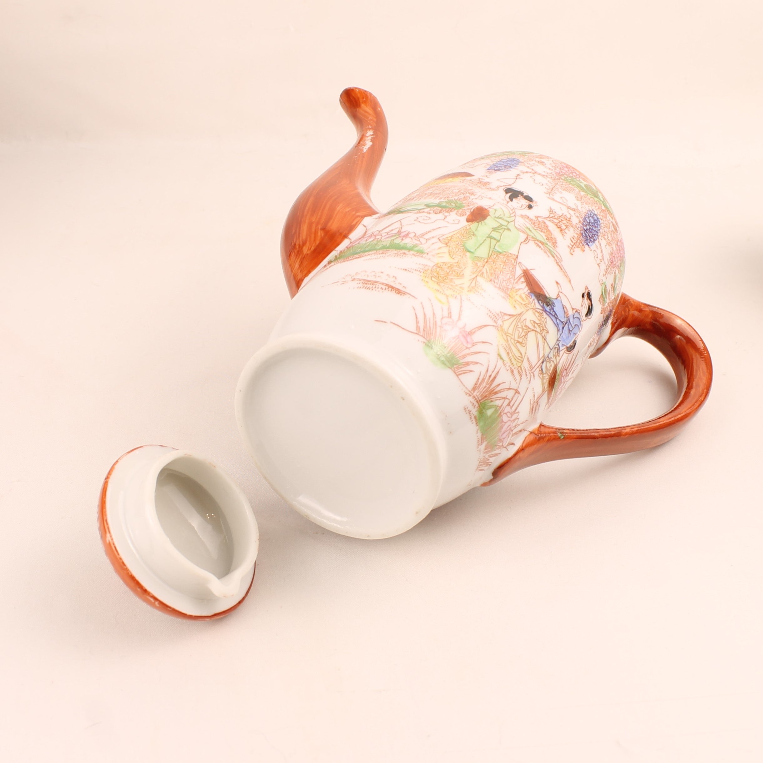 Japanse Geisha Theeset – 2 Theepotten – 4 Kop & Schotel – Made in Japan ca. 1950