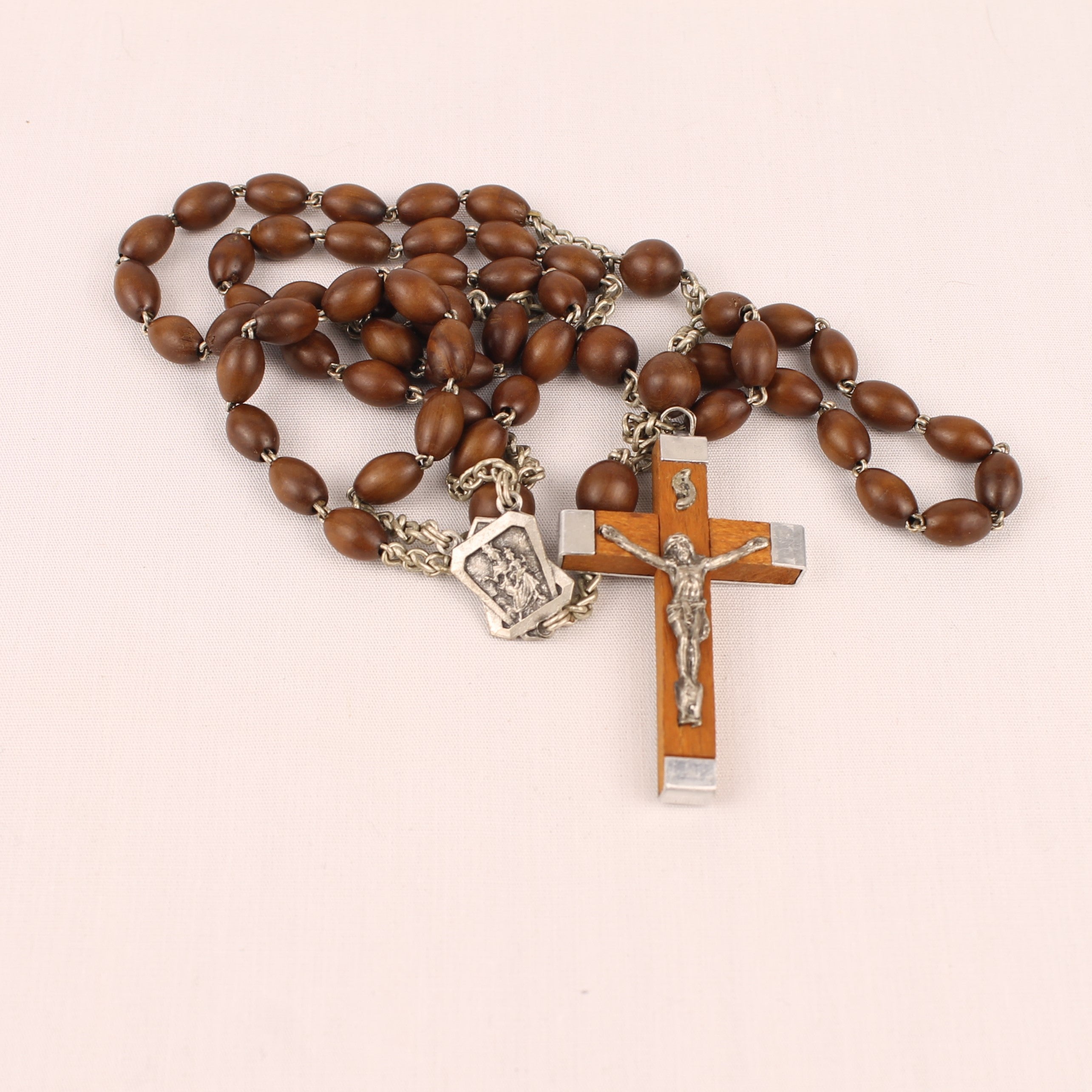 Franse Rozenkrans met Houten Kralen en Kruis – ca. 1950–1970