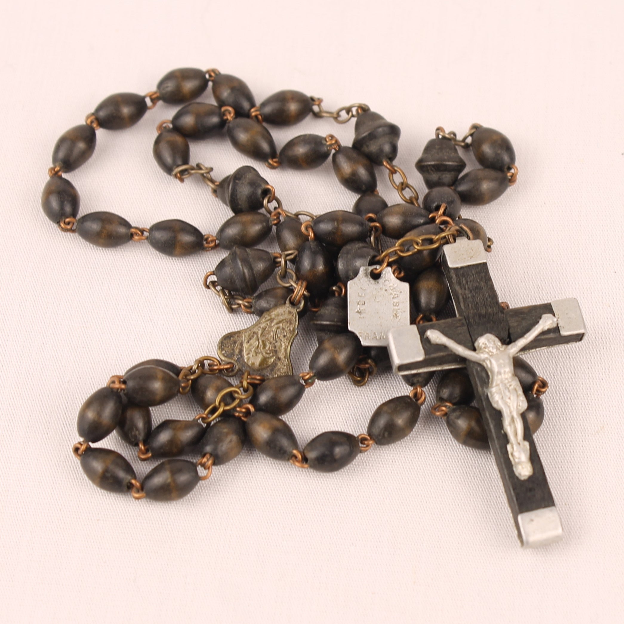 Franse Rozenkrans met Houten Kralen en Crucifix
