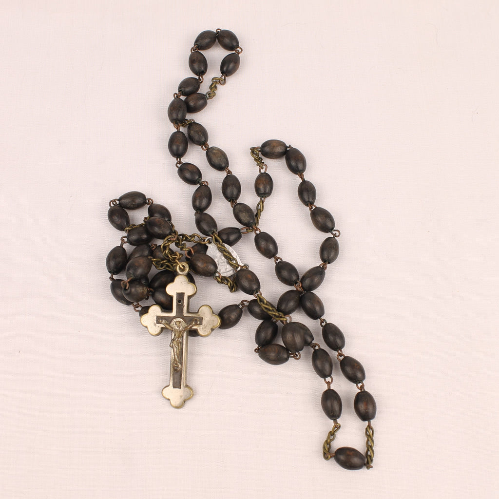 Rozenkrans met Houten Kralen en Metalen Kruis met Inleg ca 1920–1950