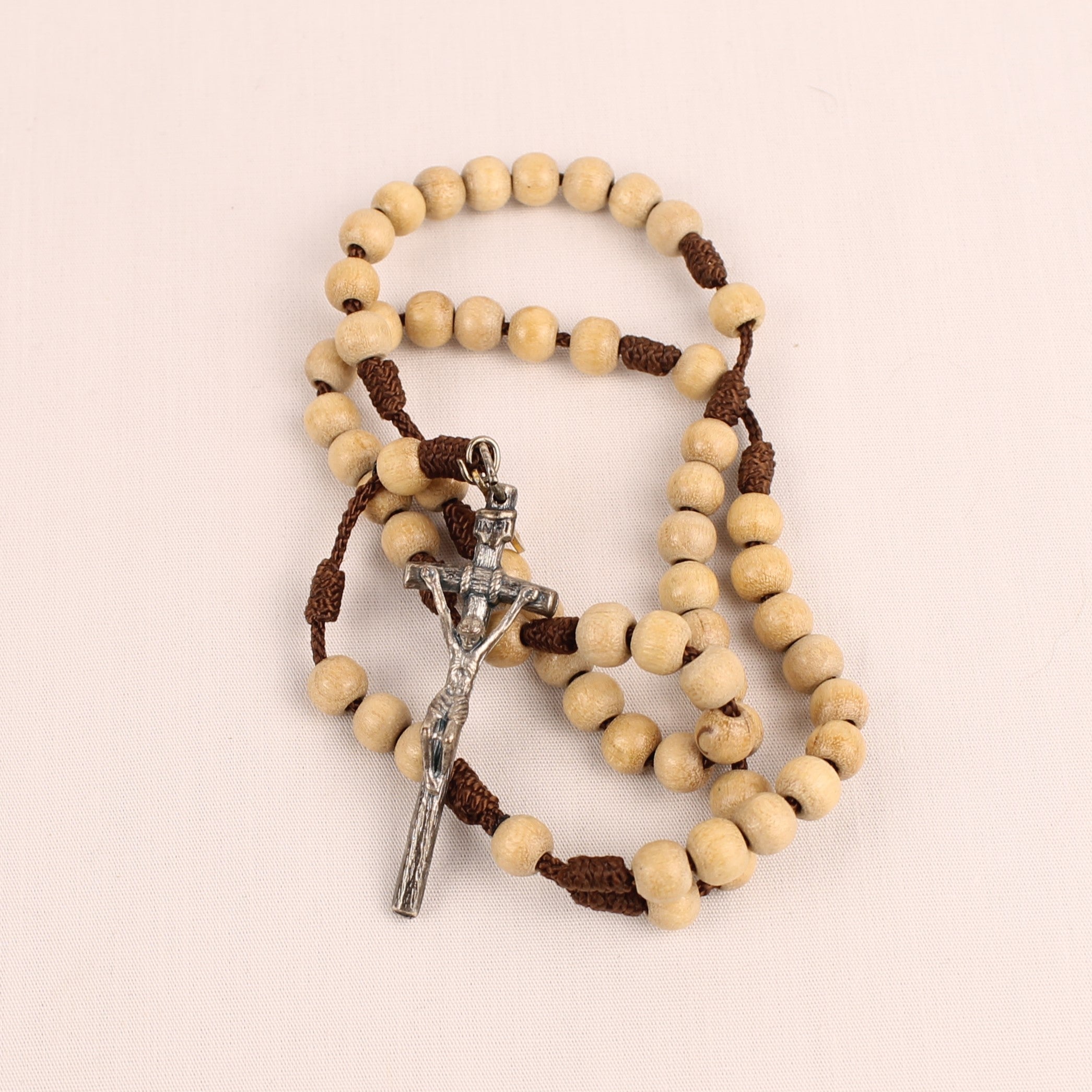 Houten rozenkrans met miraculeuze medaille en crucifix