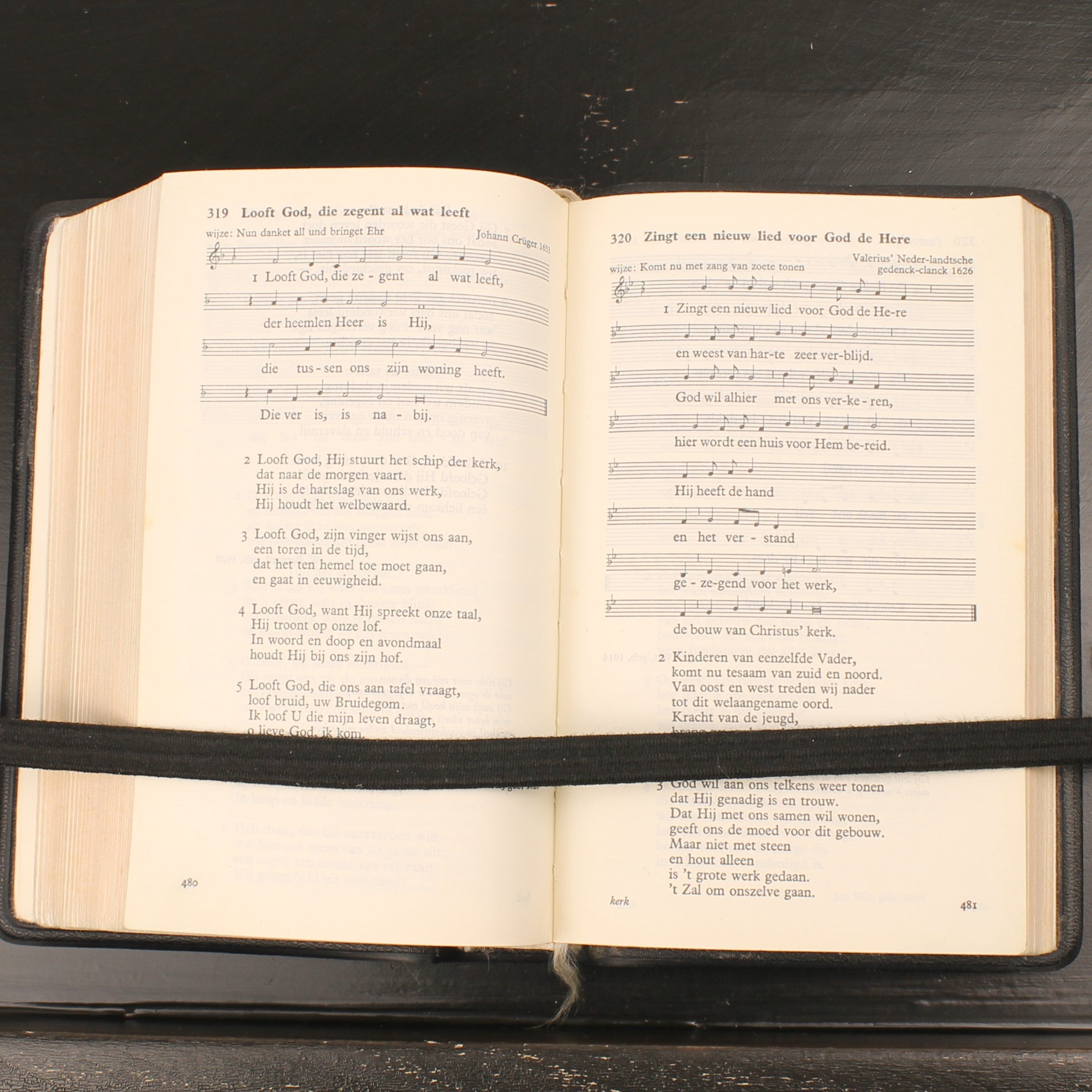 Liedboek voor de Kerken 1973 – Zwart kunstleren band met goudopdruk