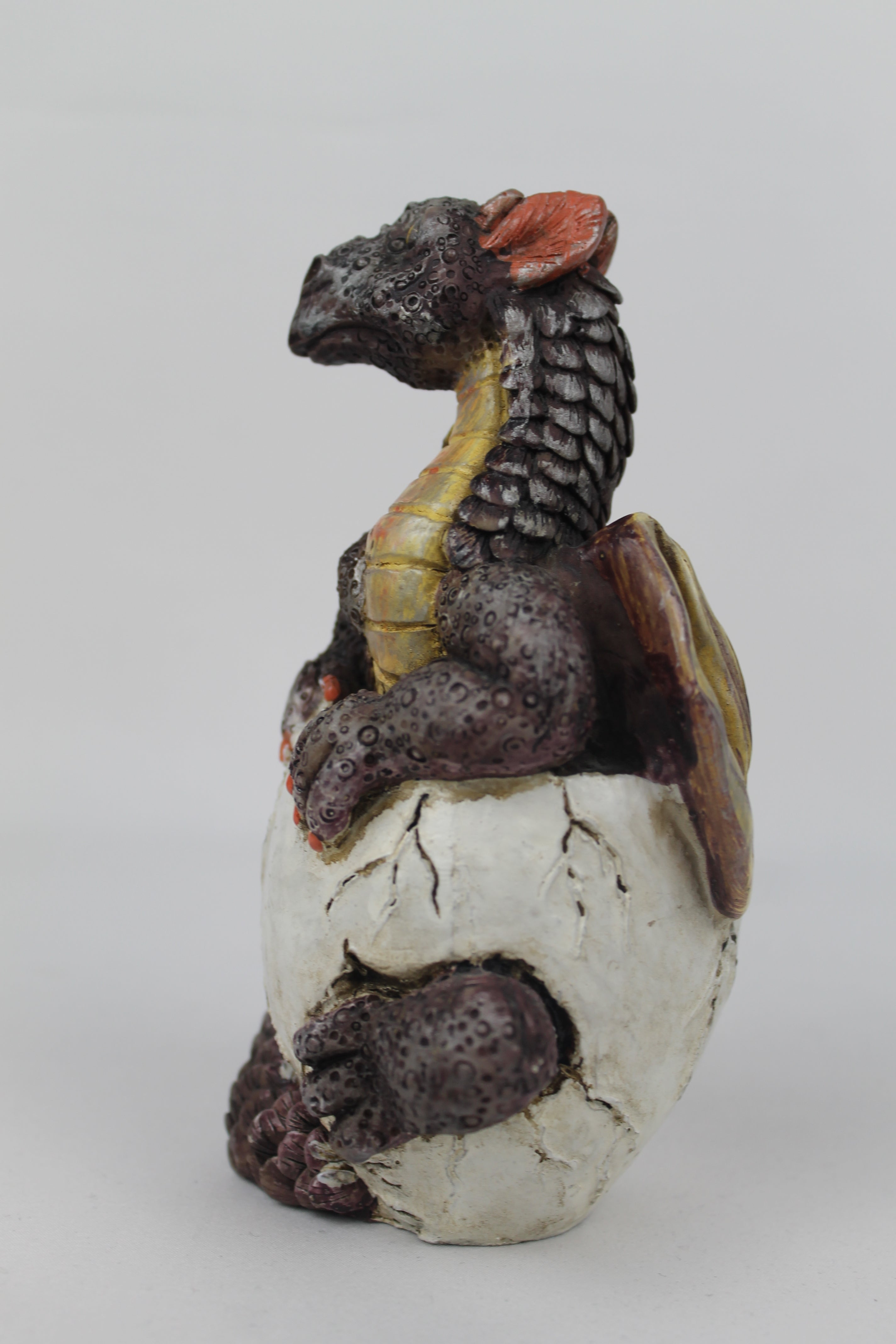 Dragon Hatchling | Handbewerkt resin