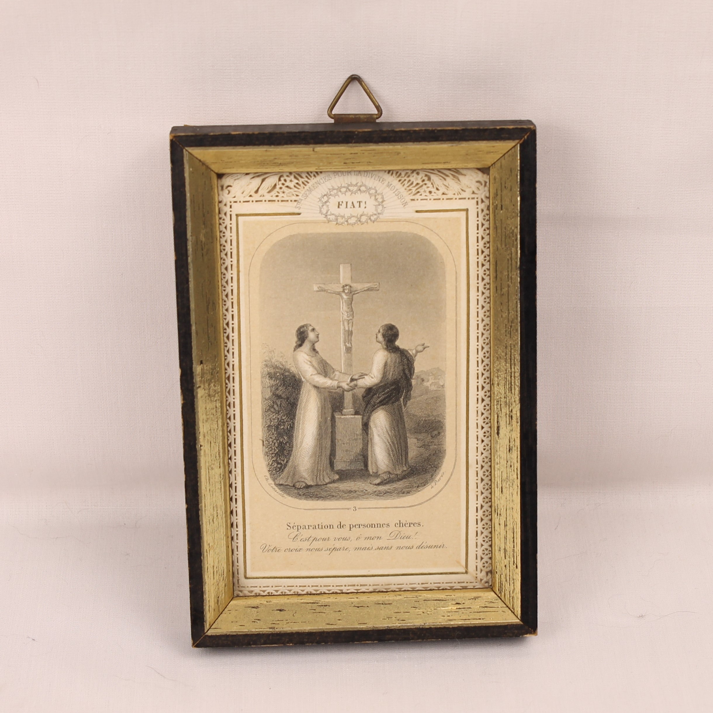 Franse Devotieprent ‘FIAT’ in Lijst – Religieuze Gravure ca. 19e Eeuw