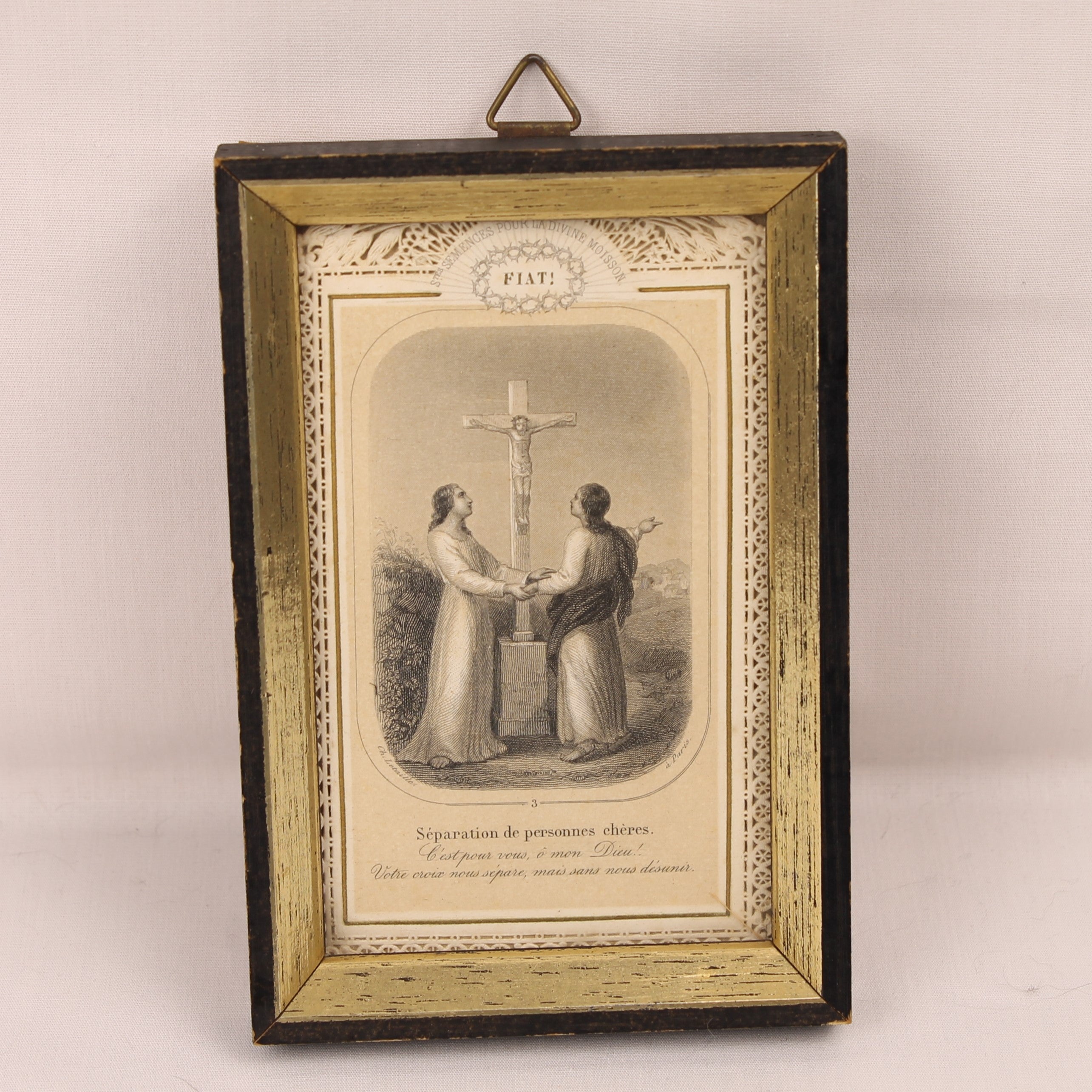 Franse Devotieprent ‘FIAT’ in Lijst – Religieuze Gravure ca. 19e Eeuw
