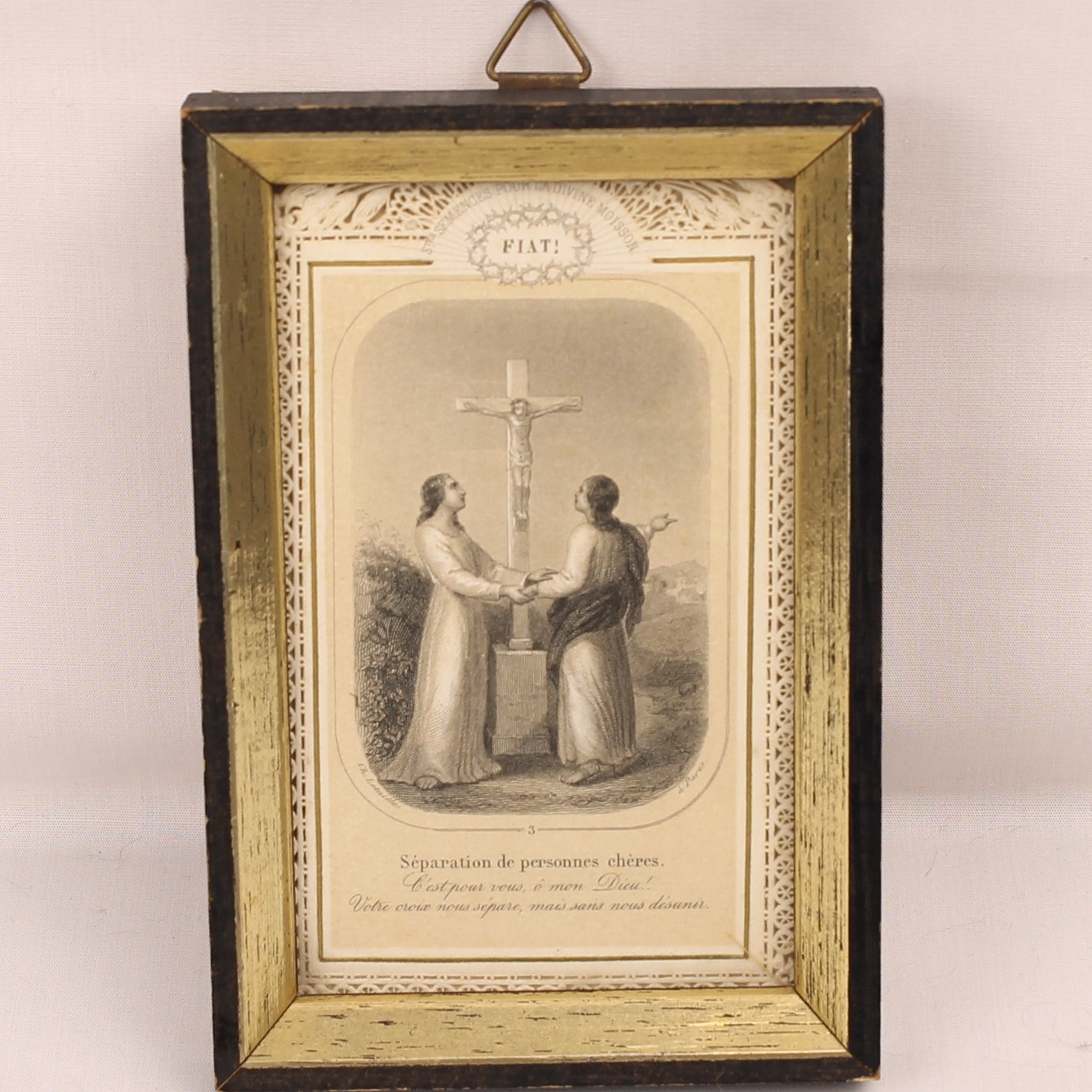 Franse Devotieprent ‘FIAT’ in Lijst – Religieuze Gravure ca. 19e Eeuw
