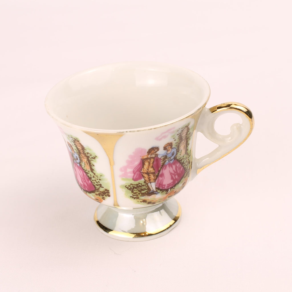 Porseleinen Kopje Versailles Stijl met Romantische Scènes en Goudaccenten 5,5 cm