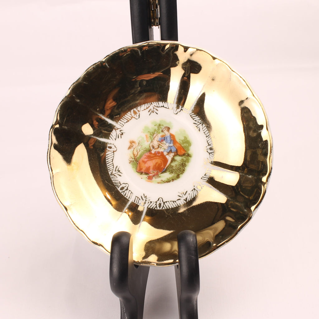 Porseleinen Schaaltje met Goudluster en Romantische Scène Ø12 cm