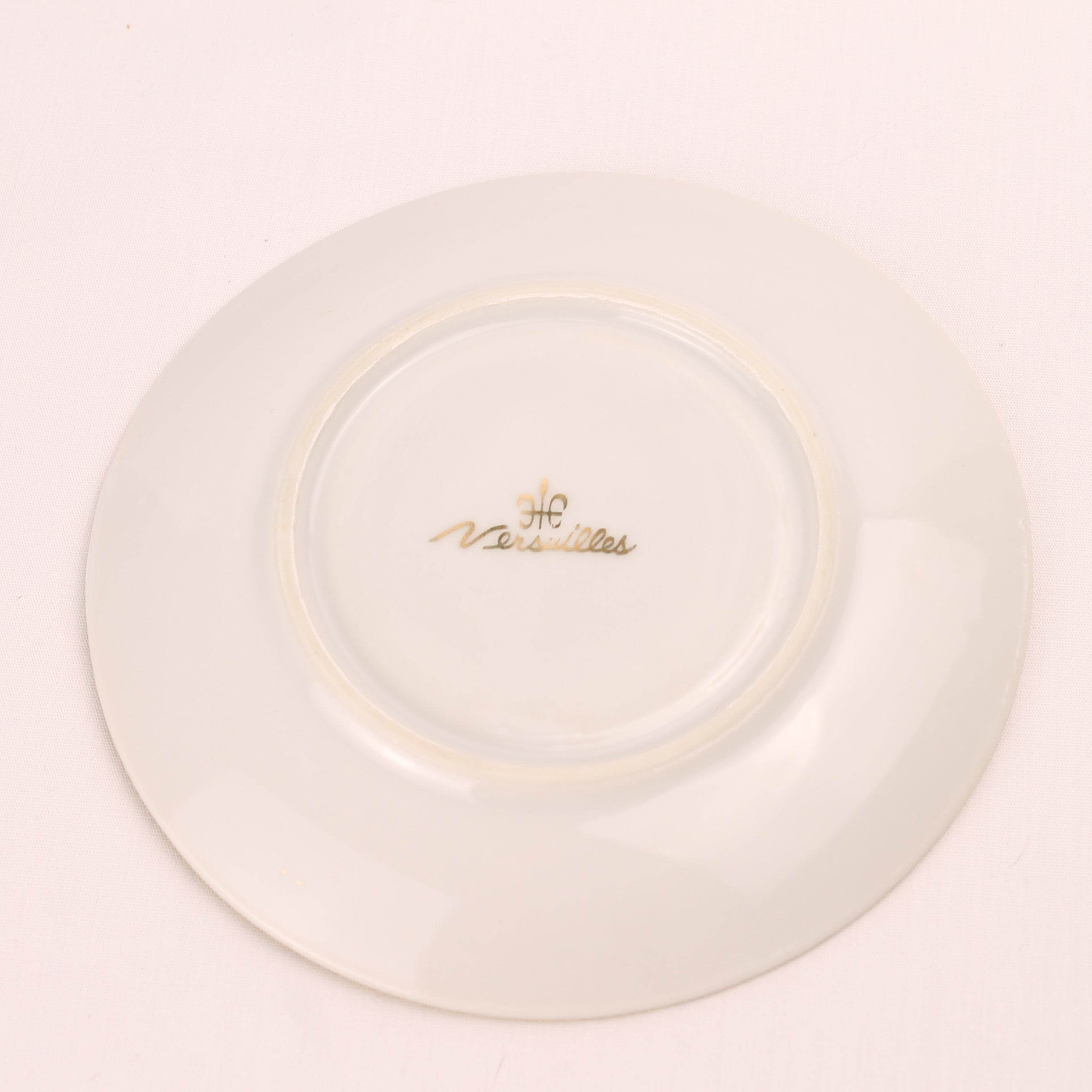 Porseleinen Schoteltje “Versailles” met Gouddecor en Romantische Scène Ø11,5 cm