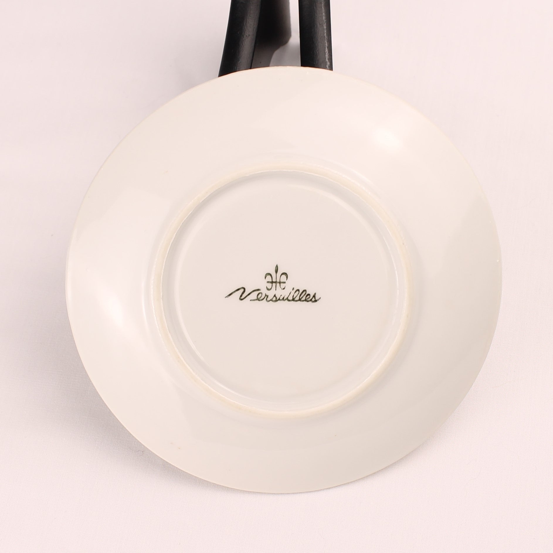 Porseleinen Schoteltje “Versailles” met Gouddecor en Romantische Scène Ø11,5 cm