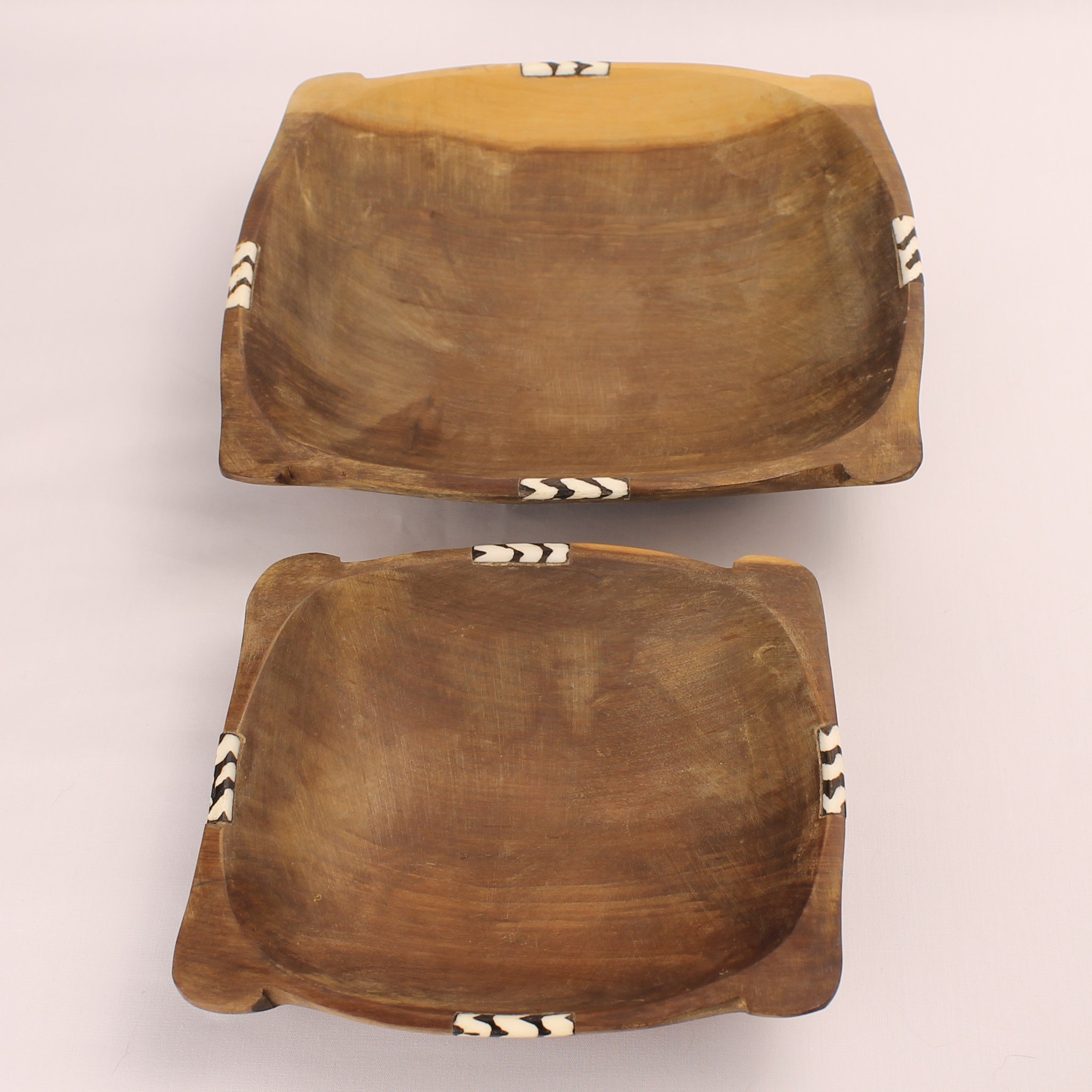 Handgesneden Houten Schaaltjes met Inleg (2) – Vintage Afrikaans – Nesting Set