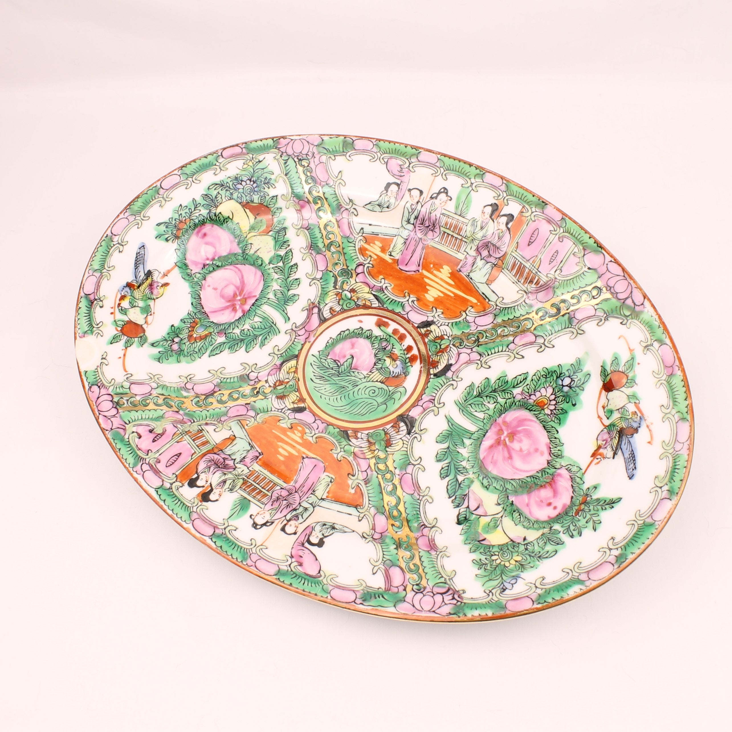 Chinees Ovaal Serveerbord – Rose Medallion – Handbeschilderd – ca. 31 cm