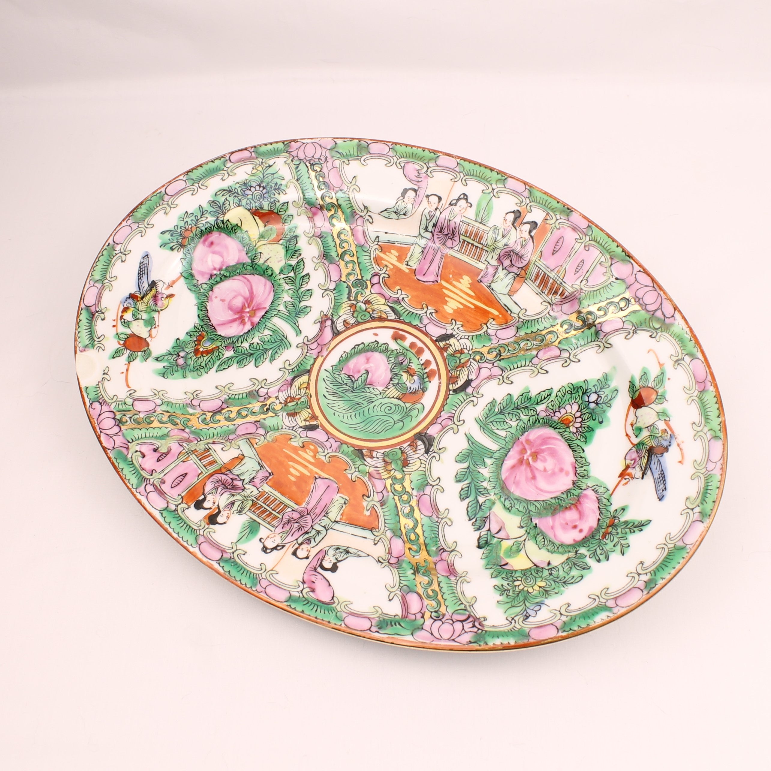 Chinees Ovaal Serveerbord – Rose Medallion – Handbeschilderd – ca. 31 cm