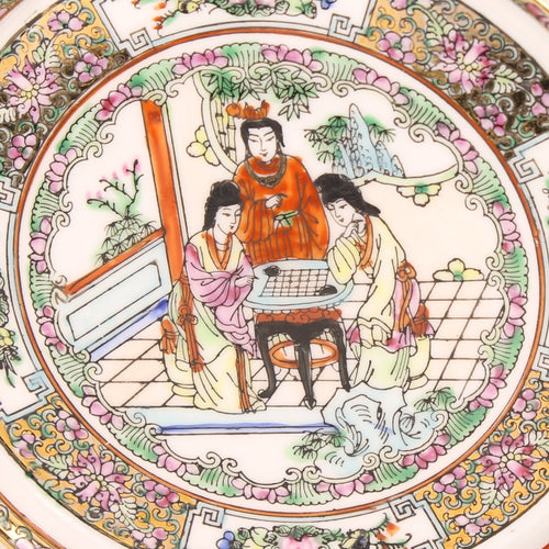 Chinees Porseleinen Schoteltje – Famille Rose met Rose Medallion Stijl