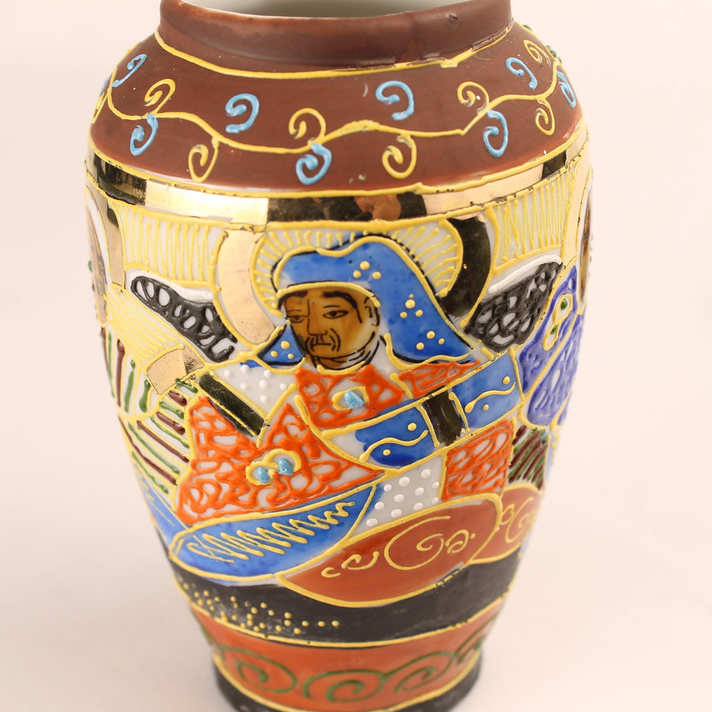 Satsuma stijl dekselvaas met Moriage decor – Japan – handbeschilderd