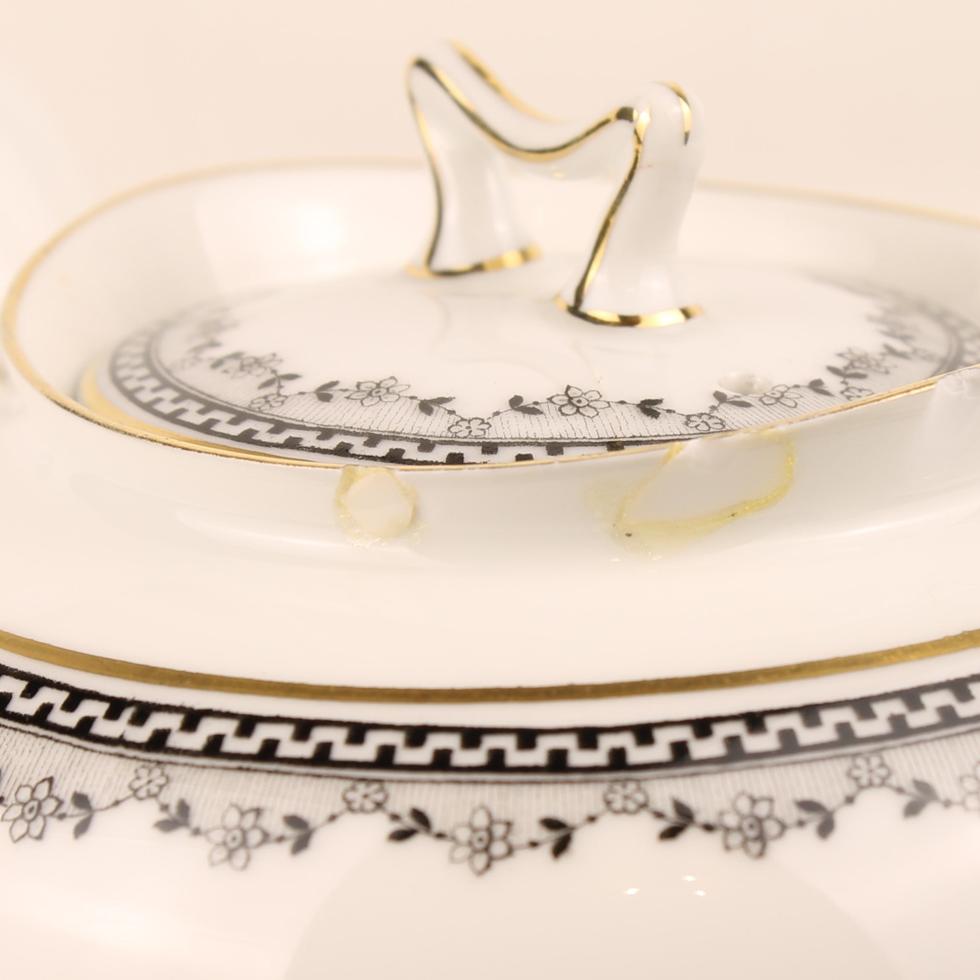 Theepot Paul Müller Selb Bavaria - Zwart Wit Goud Decor