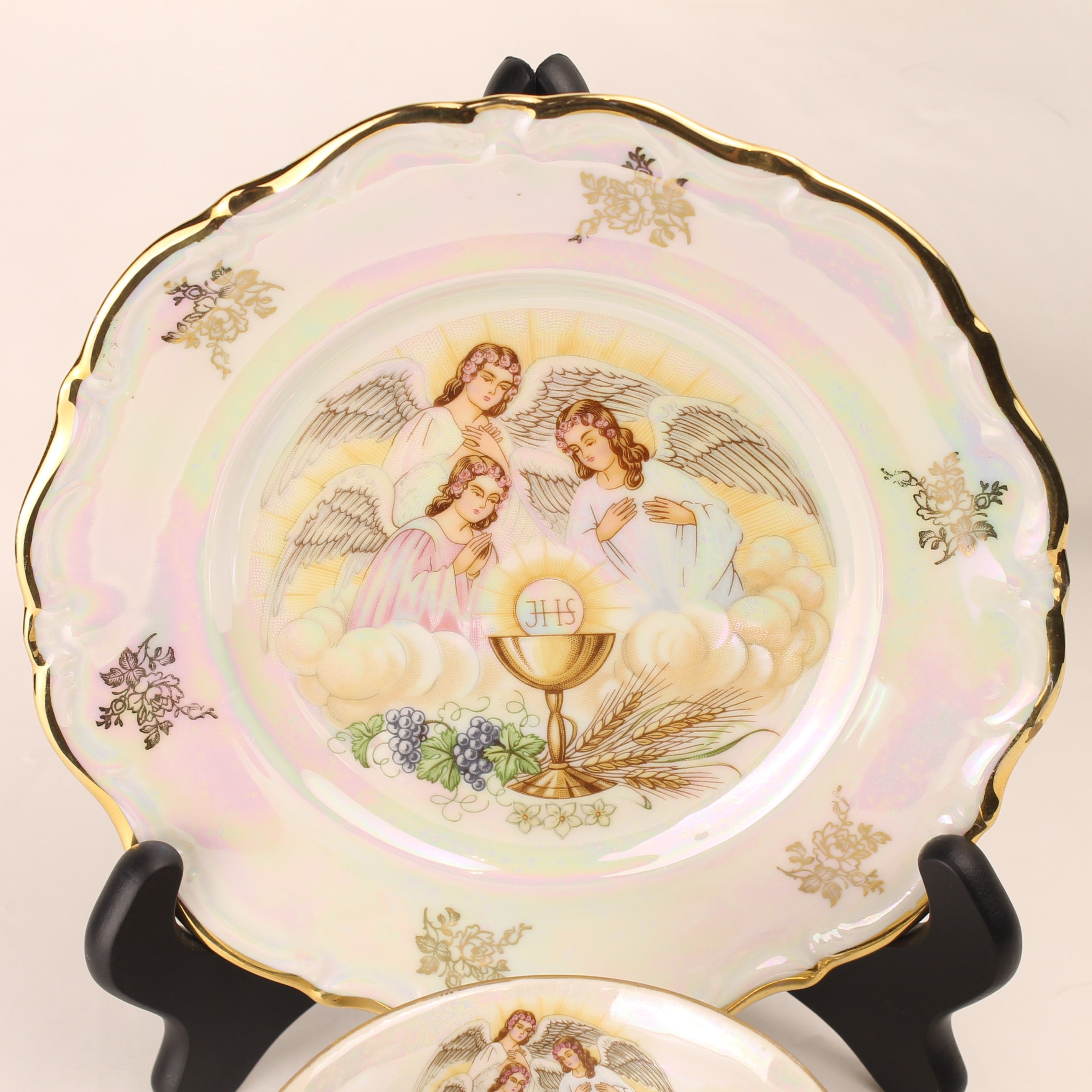 Religieuze porseleinen set Lorenz Bavaria – kop, schotel en bord met engelen en eucharistisch decor
