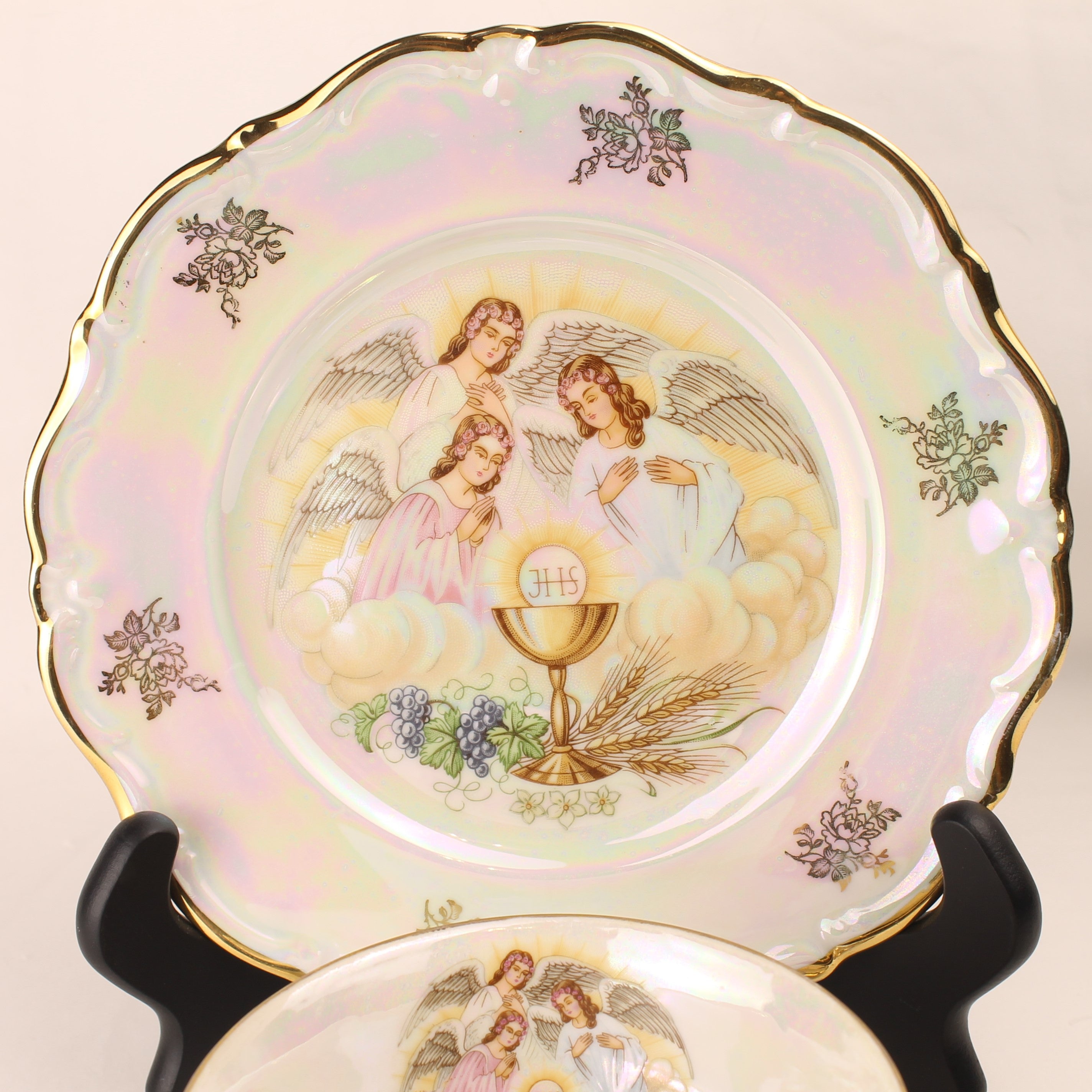 Religieuze porseleinen set Lorenz Bavaria – kop, schotel en bord met engelen en eucharistisch decor