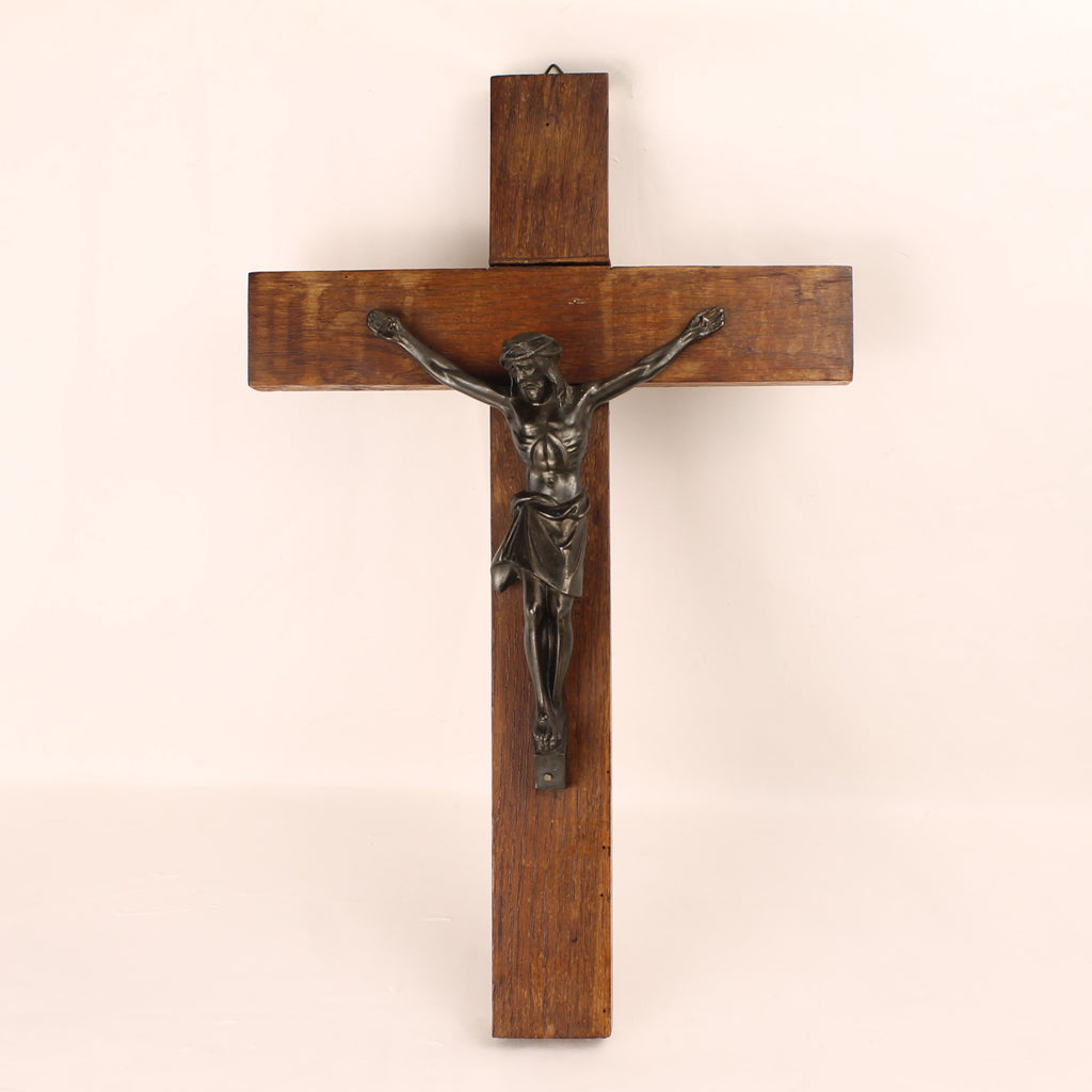 Houten Wandkruis met Metalen Corpus – Groot Formaat 40 cm – Katholiek